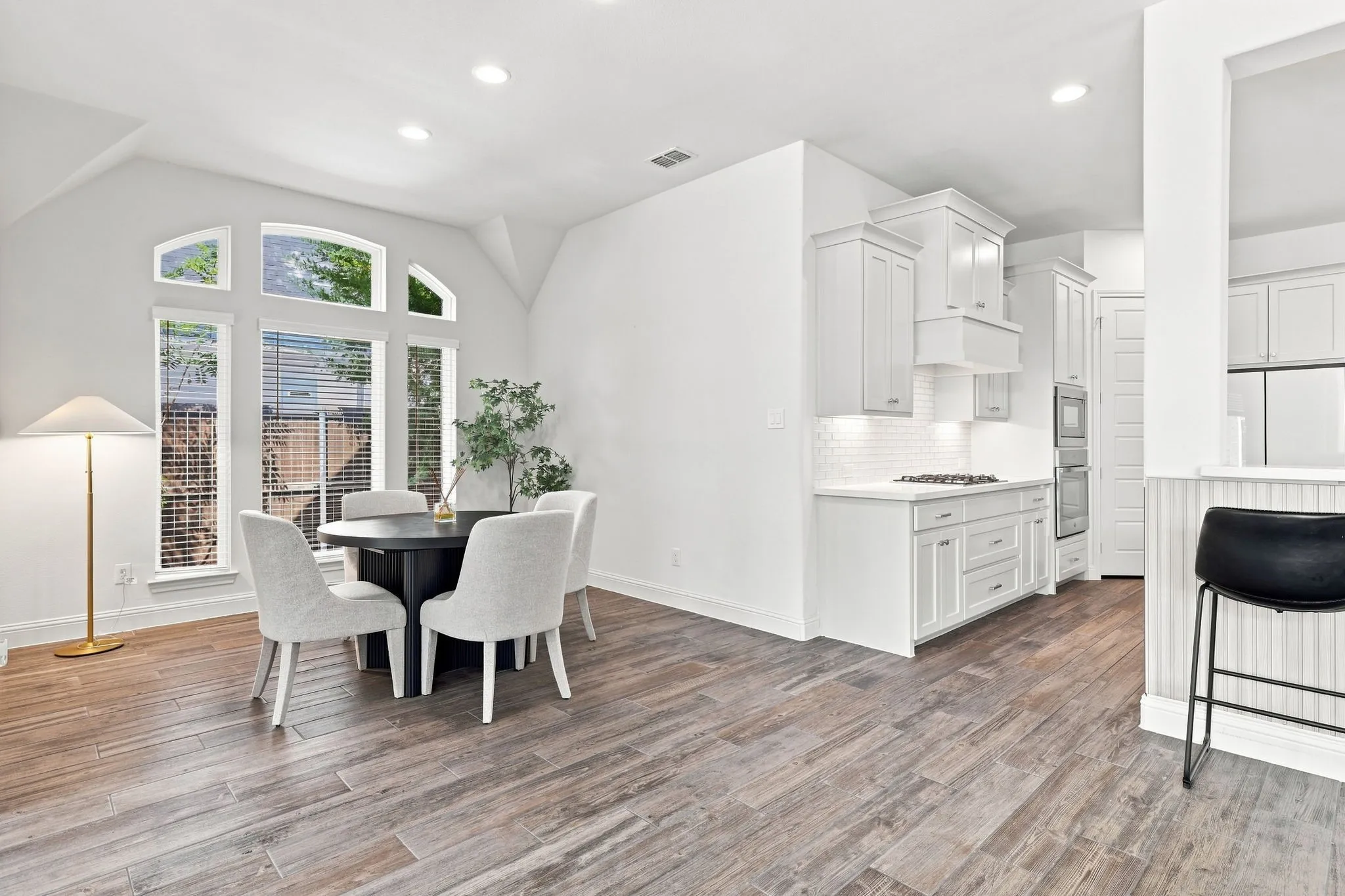 Single Family Residence For Sale in Collin County , 2528 Patton Drive, Melissa, Texas 75454, 4 Bedroom, 4 Bathroom, 3 Garage spaces, 3,117 Sqft, built in 2019, mls#21372137, Real Estate Agent in Melissa, Homes For Sale in Collin county, Homes For Sale in Melissa, Realtor in Melissa Texas, Real Estate Brokerage Independent Realty Texas, Luminita Cordes Realtor