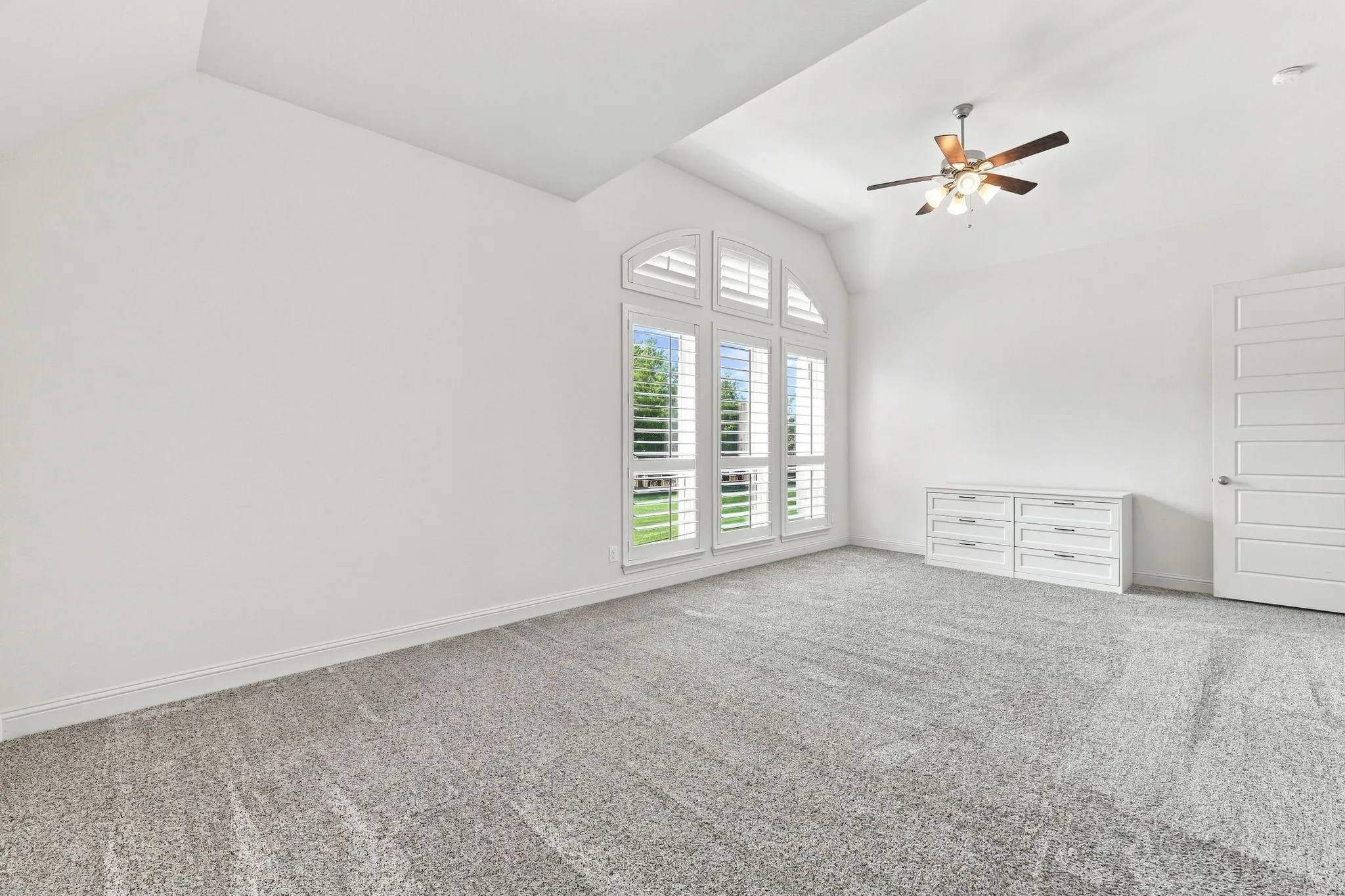 Single Family Residence For Sale in Collin County , 2528 Patton Drive, Melissa, Texas 75454, 4 Bedroom, 4 Bathroom, 3 Garage spaces, 3,117 Sqft, built in 2019, mls#21372137, Real Estate Agent in Melissa, Homes For Sale in Collin county, Homes For Sale in Melissa, Realtor in Melissa Texas, Real Estate Brokerage Independent Realty Texas, Luminita Cordes Realtor
