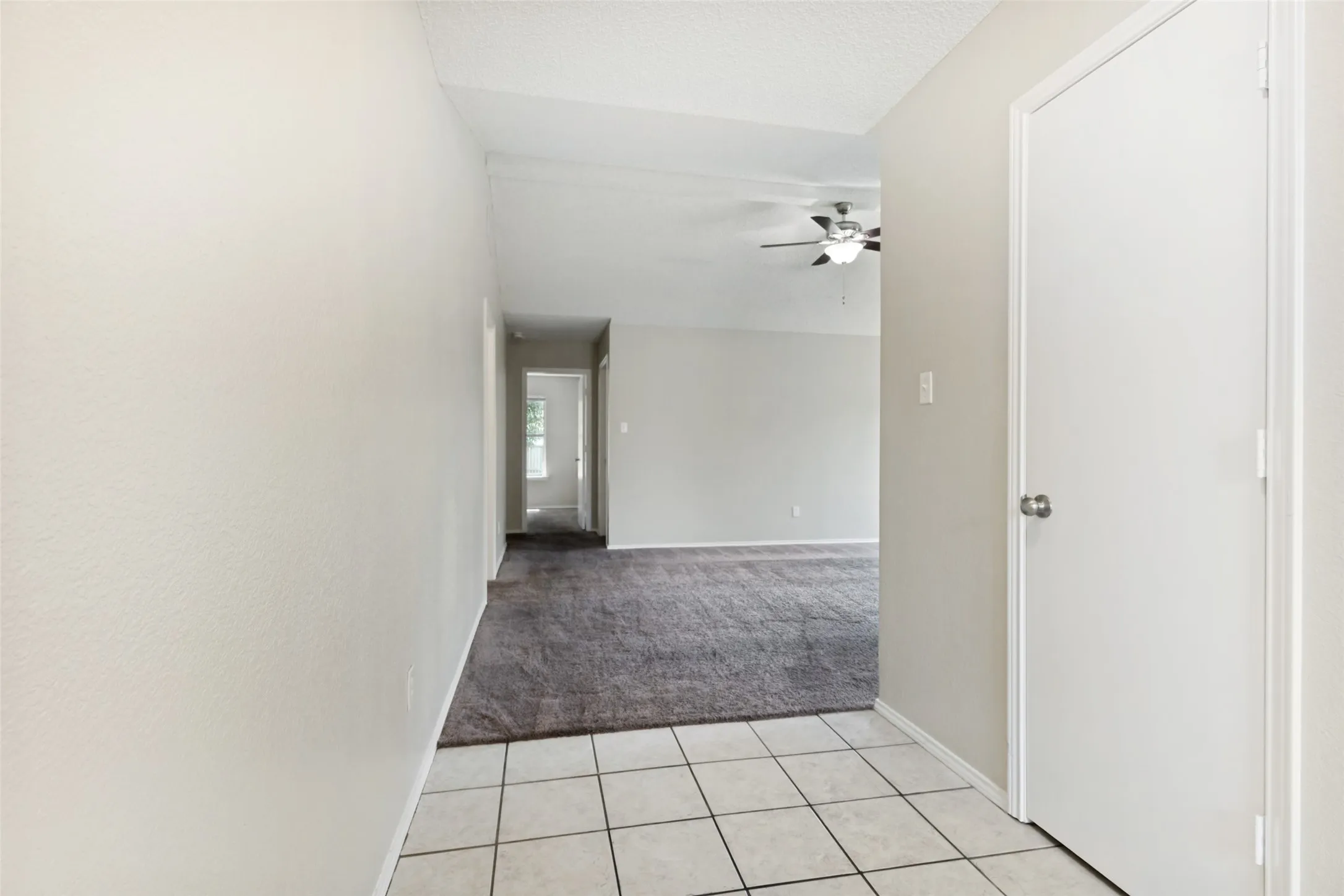 Single Family Residence For Rent in Tarrant County , 200 Cutting Horse Lane, Keller, Texas 76248, 3 Bedroom, 2 Bathroom, 2 Garage spaces, 1,354 Sqft, built in 1991, mls#21372207, Real Estate Agent in Keller, Homes For Rent in Tarrant county, Homes For Rent in Keller, Realtor in Keller Texas, Real Estate Brokerage Independent Realty Texas, Luminita Cordes Realtor