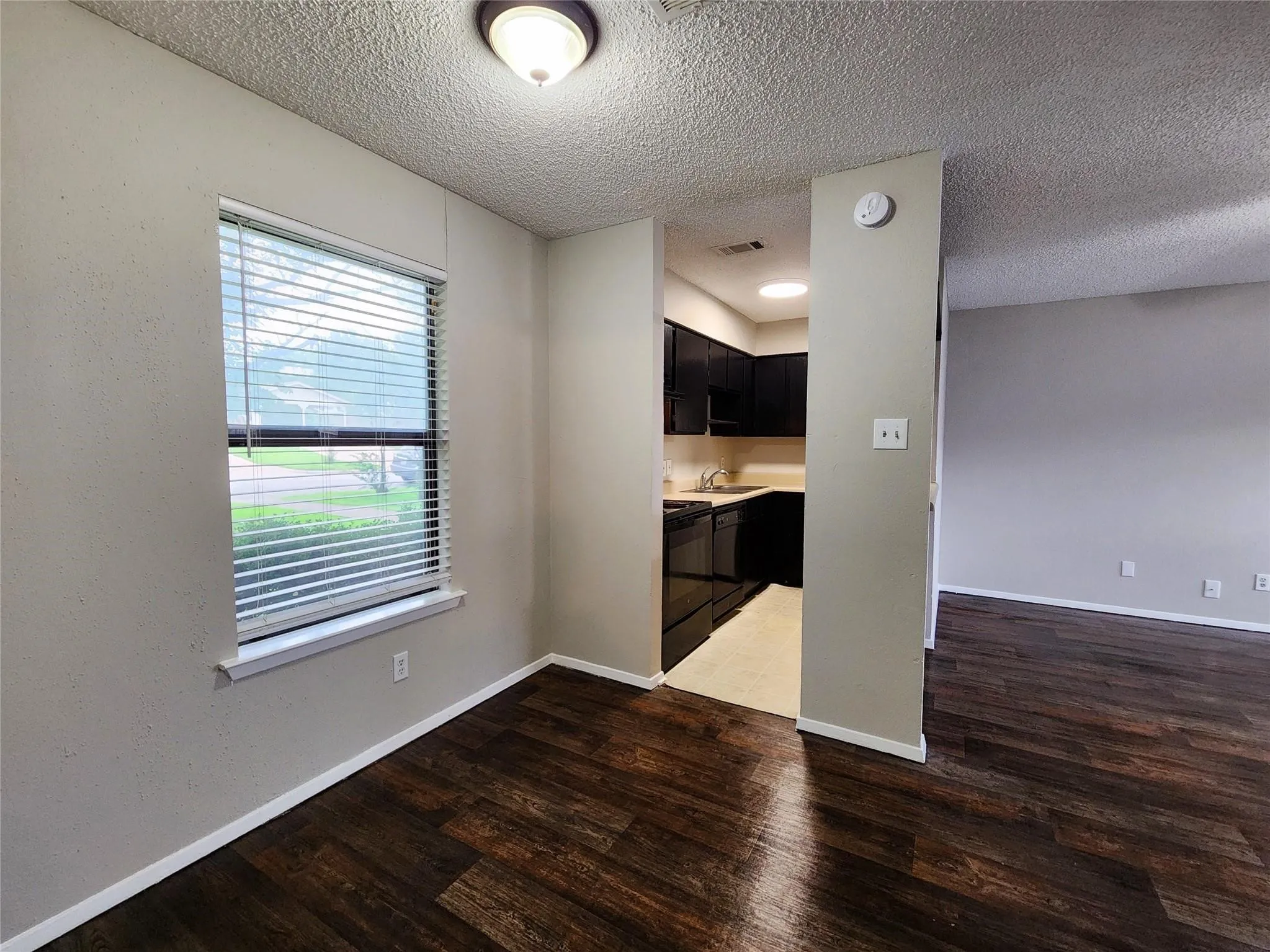 Quadruplex For Sale in Tarrant County , 5005 Geddes Avenue, Fort Worth, Texas 76107, 4 Bedroom, 4 Bathroom, Garage spaces, 0 Sqft, built in 1982, mls#21372140, Real Estate Agent in Fort Worth, Homes For Sale in Tarrant county, Homes For Sale in Fort Worth, Realtor in Fort Worth Texas, Real Estate Brokerage Independent Realty Texas, Luminita Cordes Realtor