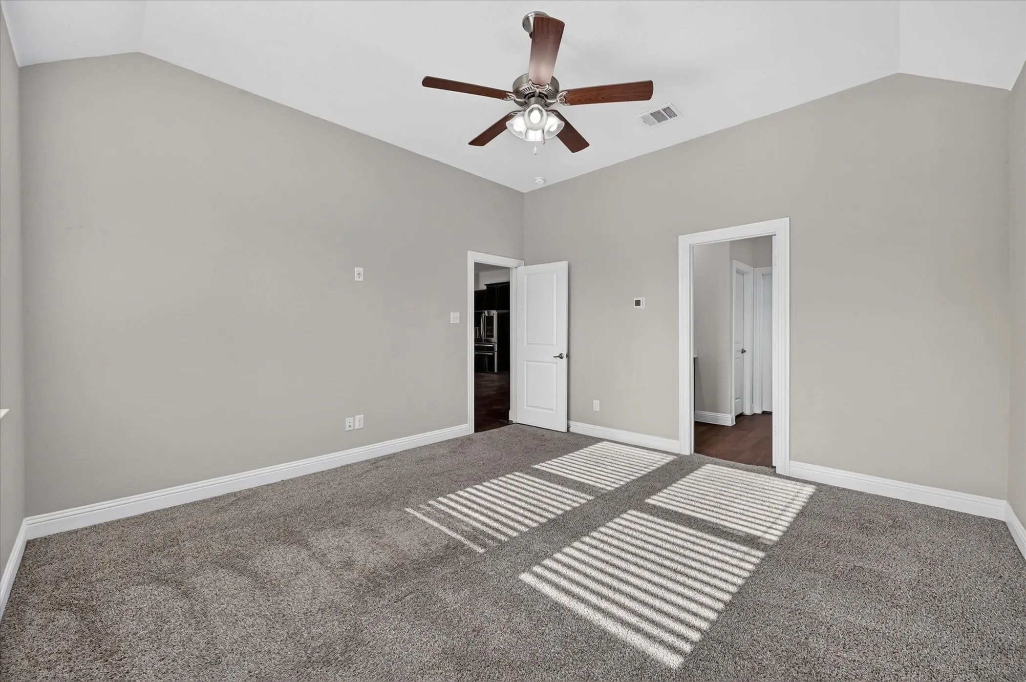 Single Family Residence For Rent in Denton County , 11324 Blaze Street, Aubrey, Texas 76227, 4 Bedroom, 2 Bathroom, 2 Garage spaces, 1,847 Sqft, built in 2019, mls#21372353, Real Estate Agent in Aubrey, Homes For Rent in Denton county, Homes For Rent in Aubrey, Realtor in Aubrey Texas, Real Estate Brokerage Independent Realty Texas, Luminita Cordes Realtor