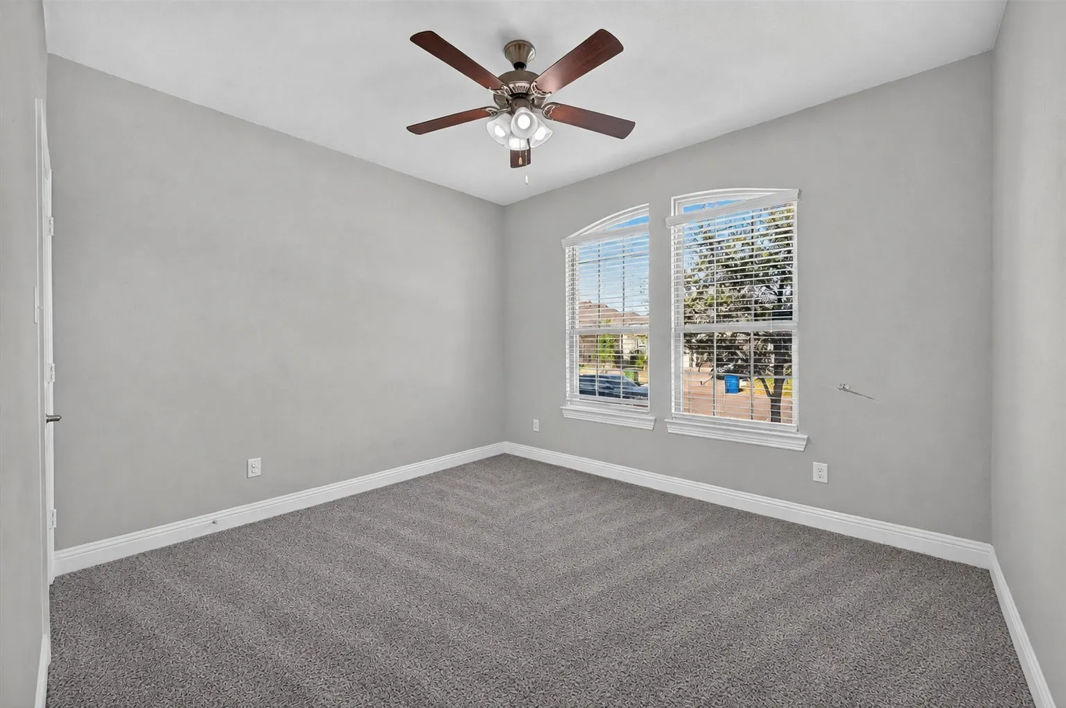Single Family Residence For Rent in Denton County , 11324 Blaze Street, Aubrey, Texas 76227, 4 Bedroom, 2 Bathroom, 2 Garage spaces, 1,847 Sqft, built in 2019, mls#21372353, Real Estate Agent in Aubrey, Homes For Rent in Denton county, Homes For Rent in Aubrey, Realtor in Aubrey Texas, Real Estate Brokerage Independent Realty Texas, Luminita Cordes Realtor
