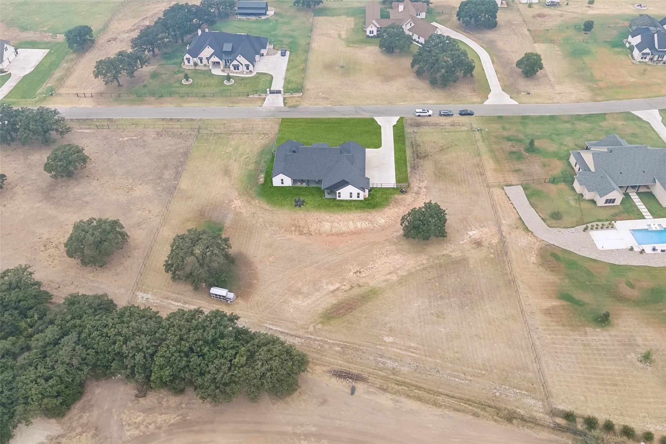 Single Family Residence For Sale in Parker County , 1032 Bluebonnet Ridge, Weatherford, Texas 76087, 4 Bedroom, 4 Bathroom, 3 Garage spaces, 3,076 Sqft, built in 2022, mls#21363834, Real Estate Agent in Weatherford, Homes For Sale in Parker county, Homes For Sale in Weatherford, Realtor in Weatherford Texas, Real Estate Brokerage Independent Realty Texas, Luminita Cordes Realtor