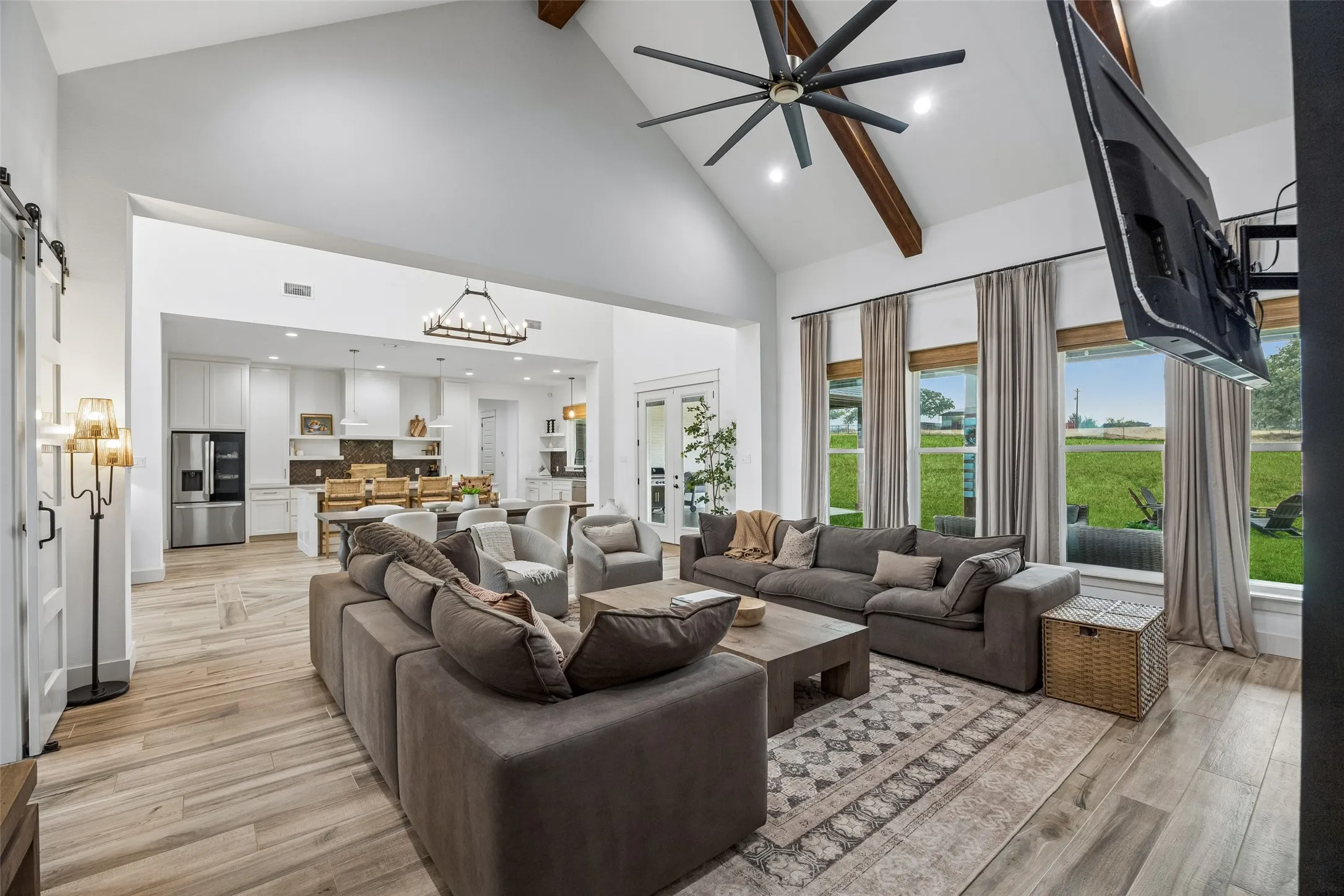 Single Family Residence For Sale in Parker County , 1032 Bluebonnet Ridge, Weatherford, Texas 76087, 4 Bedroom, 4 Bathroom, 3 Garage spaces, 3,076 Sqft, built in 2022, mls#21363834, Real Estate Agent in Weatherford, Homes For Sale in Parker county, Homes For Sale in Weatherford, Realtor in Weatherford Texas, Real Estate Brokerage Independent Realty Texas, Luminita Cordes Realtor