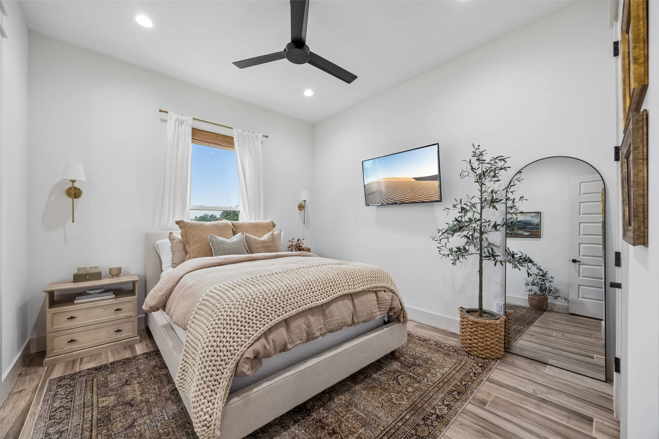 Single Family Residence For Sale in Parker County , 1032 Bluebonnet Ridge, Weatherford, Texas 76087, 4 Bedroom, 4 Bathroom, 3 Garage spaces, 3,076 Sqft, built in 2022, mls#21363834, Real Estate Agent in Weatherford, Homes For Sale in Parker county, Homes For Sale in Weatherford, Realtor in Weatherford Texas, Real Estate Brokerage Independent Realty Texas, Luminita Cordes Realtor