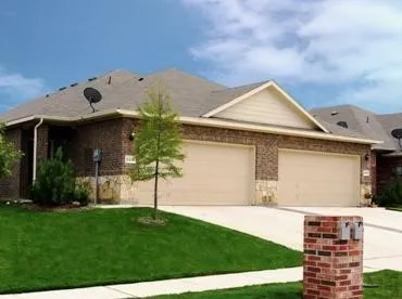 Duplex For Rent in Tarrant County , 1413 Piedmont Drive, Mansfield, Texas 76063, 3 Bedroom, 2 Bathroom, 2 Garage spaces, 1,181 Sqft, built in 2007, mls#21372400, Real Estate Agent in Mansfield, Homes For Rent in Tarrant county, Homes For Rent in Mansfield, Realtor in Mansfield Texas, Real Estate Brokerage Independent Realty Texas, Luminita Cordes Realtor