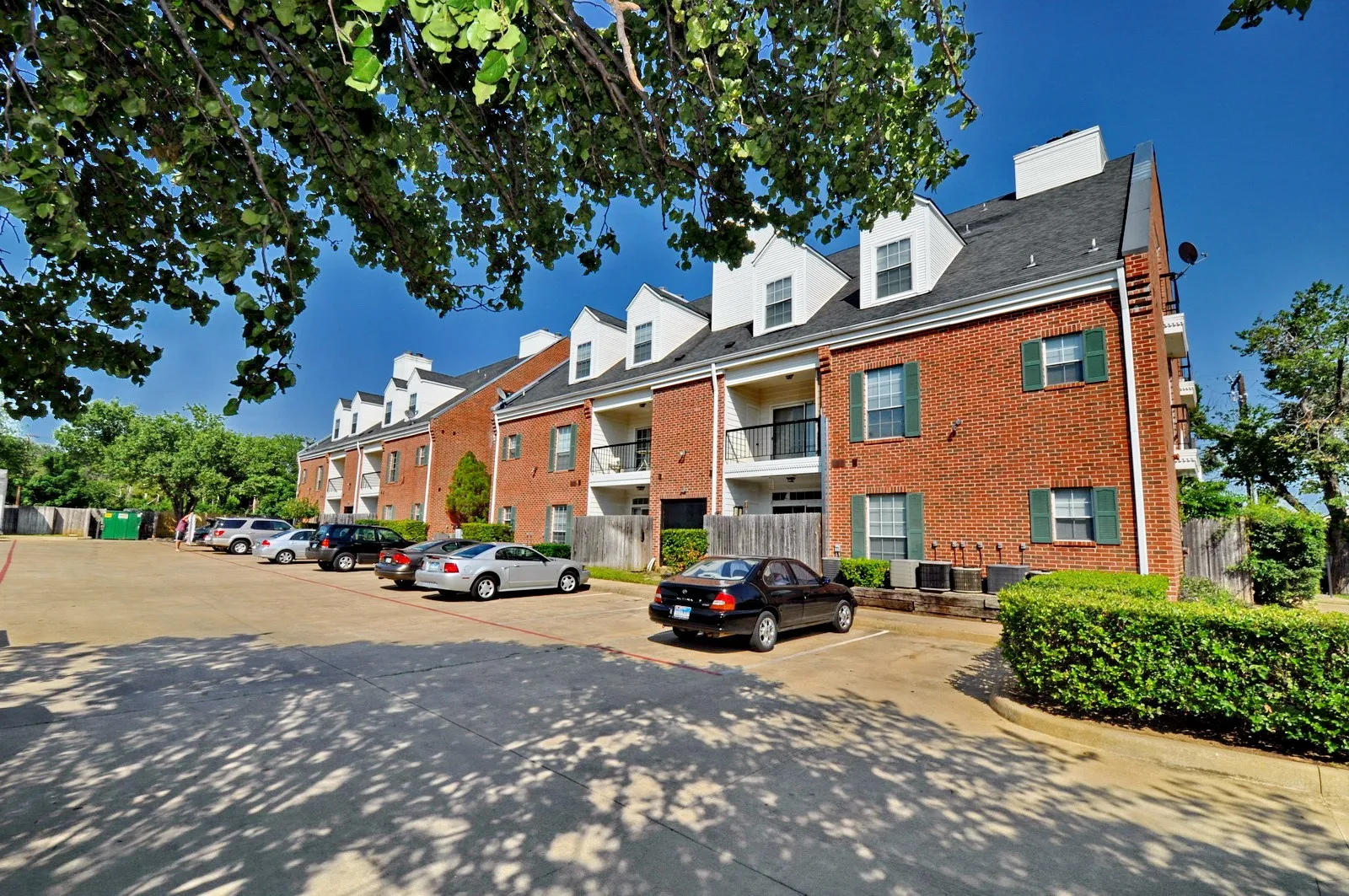 Condominium For Rent in Dallas County , 3701 Cedarplaza Lane 108, Dallas, Texas 75209, 1 Bedroom, 1 Bathroom, Garage spaces, 661 Sqft, built in 1986, mls#21372403, Real Estate Agent in Dallas, Homes For Rent in Dallas county, Homes For Rent in Dallas, Realtor in Dallas Texas, Real Estate Brokerage Independent Realty Texas, Luminita Cordes Realtor