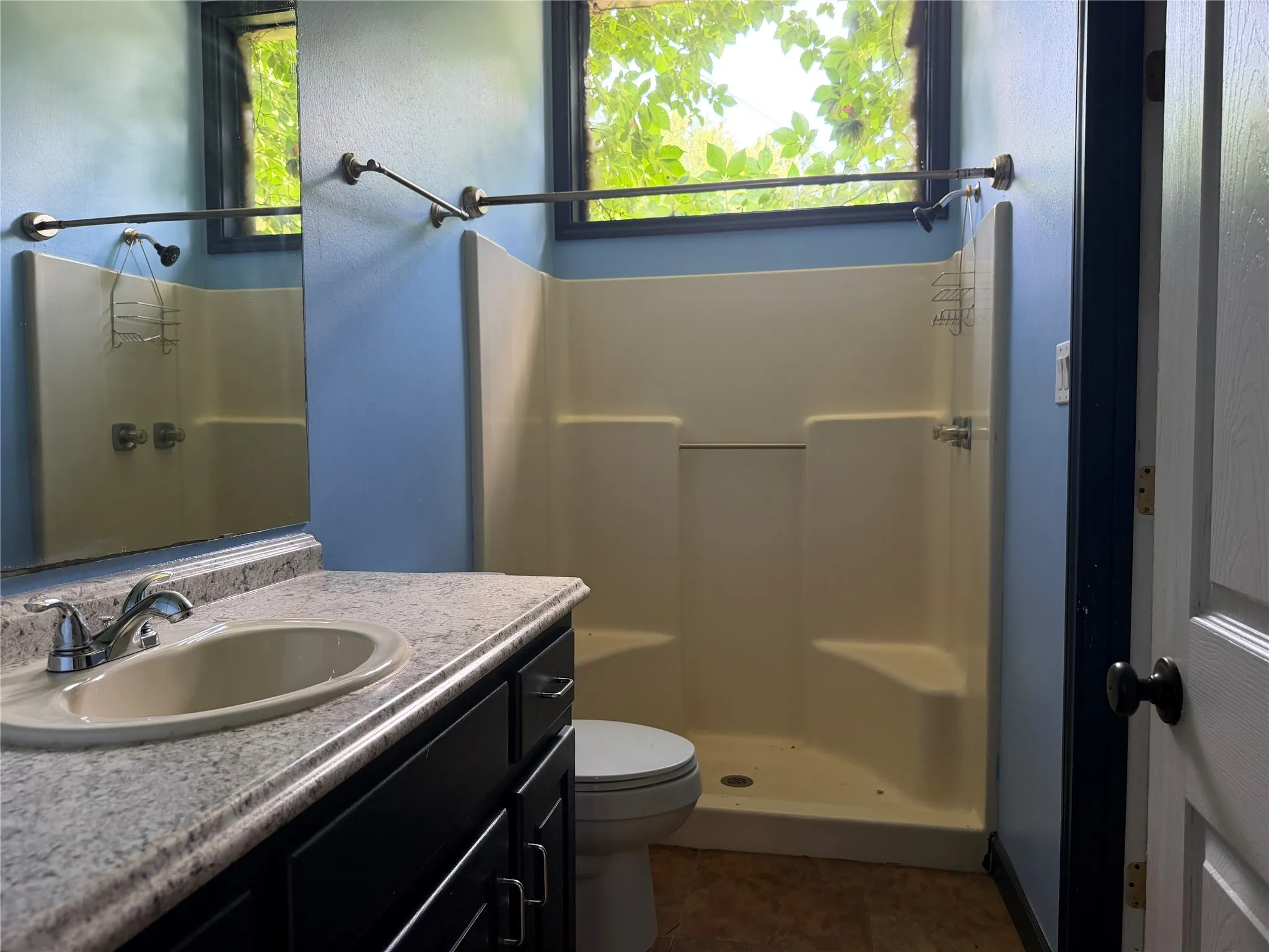 Single Family Residence For Sale in Anderson County , 2071 W Point Tap Road, Palestine, Texas 75803, 3 Bedroom, 2 Bathroom, 1 Garage spaces, 1,976 Sqft, built in 1900, mls#21372412, Real Estate Agent in Palestine, Homes For Sale in Anderson county, Homes For Sale in Palestine, Realtor in Palestine Texas, Real Estate Brokerage Independent Realty Texas, Luminita Cordes Realtor