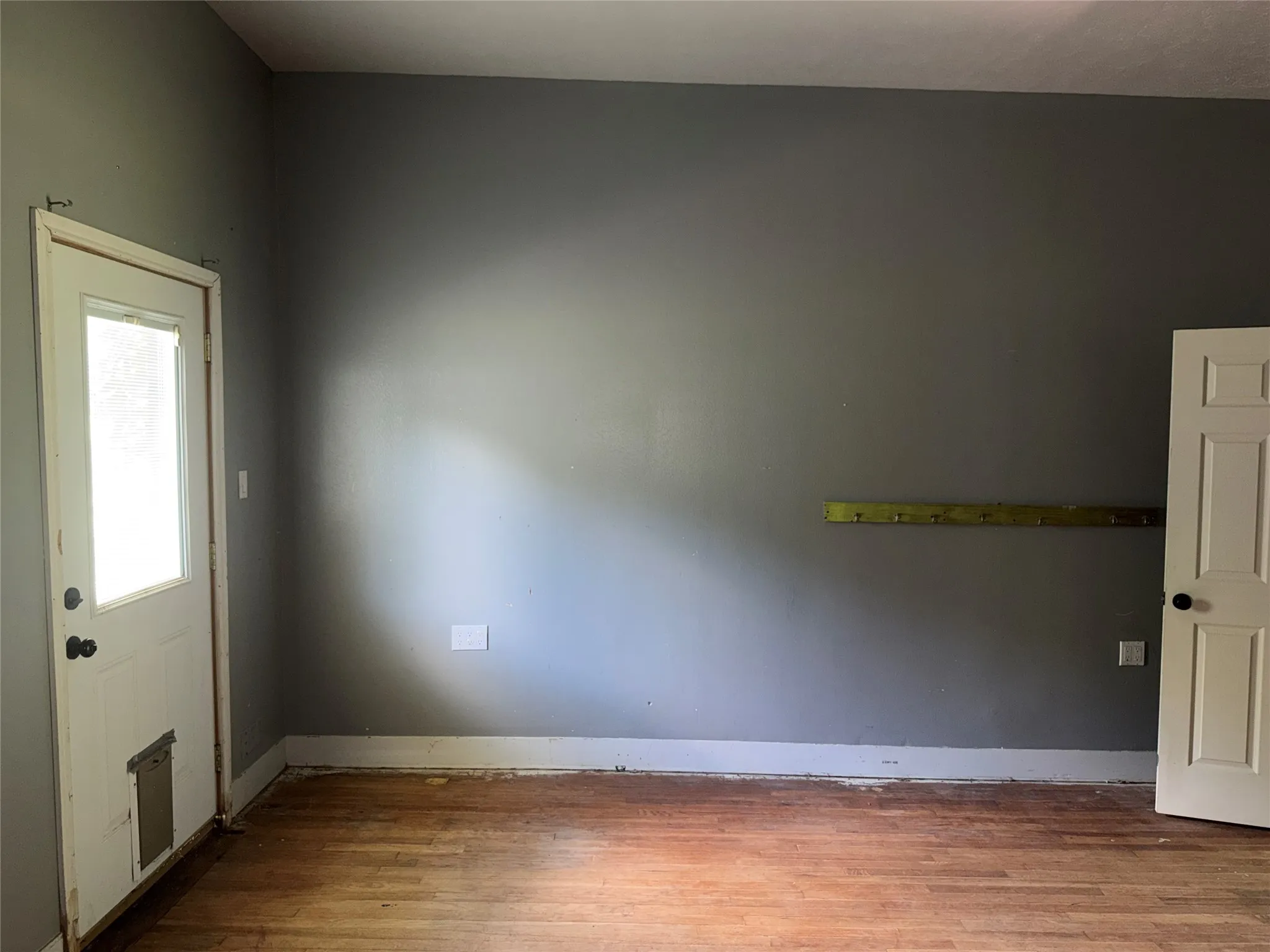 Single Family Residence For Sale in Anderson County , 2071 W Point Tap Road, Palestine, Texas 75803, 3 Bedroom, 2 Bathroom, 1 Garage spaces, 1,976 Sqft, built in 1900, mls#21372412, Real Estate Agent in Palestine, Homes For Sale in Anderson county, Homes For Sale in Palestine, Realtor in Palestine Texas, Real Estate Brokerage Independent Realty Texas, Luminita Cordes Realtor