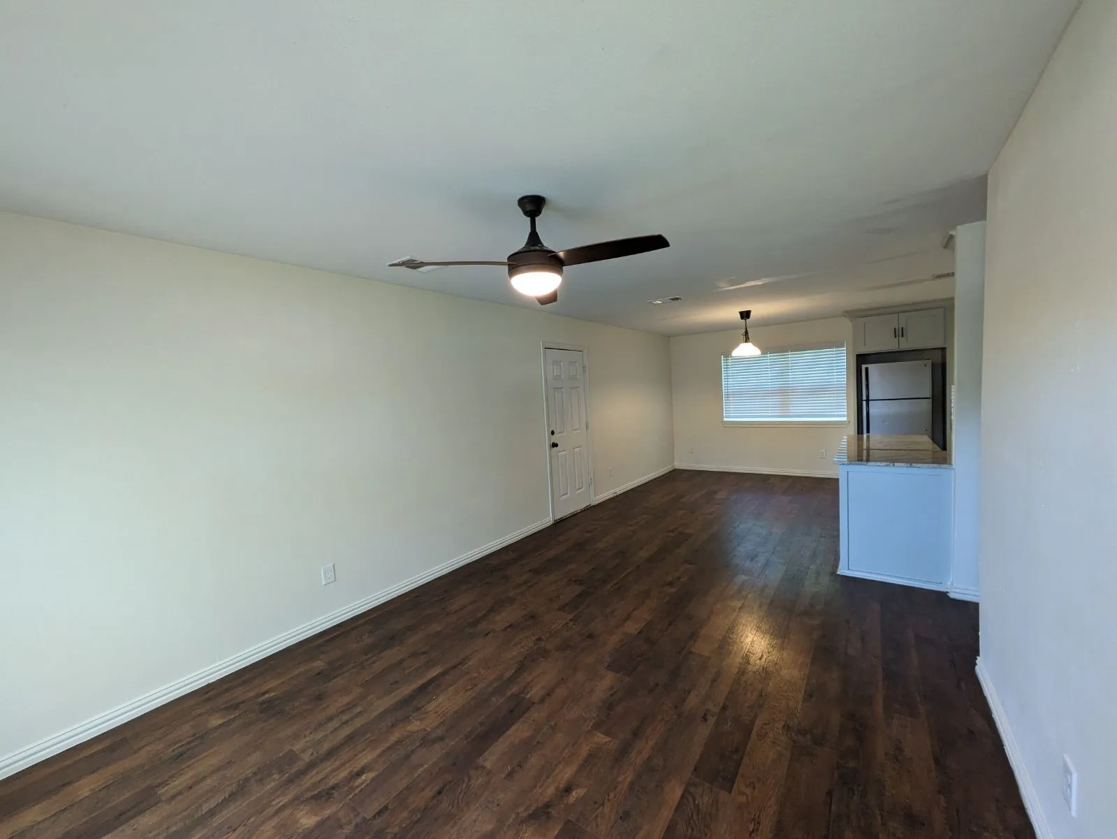 Single Family Residence For Rent in Dallas County , 401 Redbud Lane, Wilmer, Texas 75172, 3 Bedroom, 2 Bathroom, 1 Garage spaces, 1,073 Sqft, built in 1972, mls#21372414, Real Estate Agent in Wilmer, Homes For Rent in Dallas county, Homes For Rent in Wilmer, Realtor in Wilmer Texas, Real Estate Brokerage Independent Realty Texas, Luminita Cordes Realtor