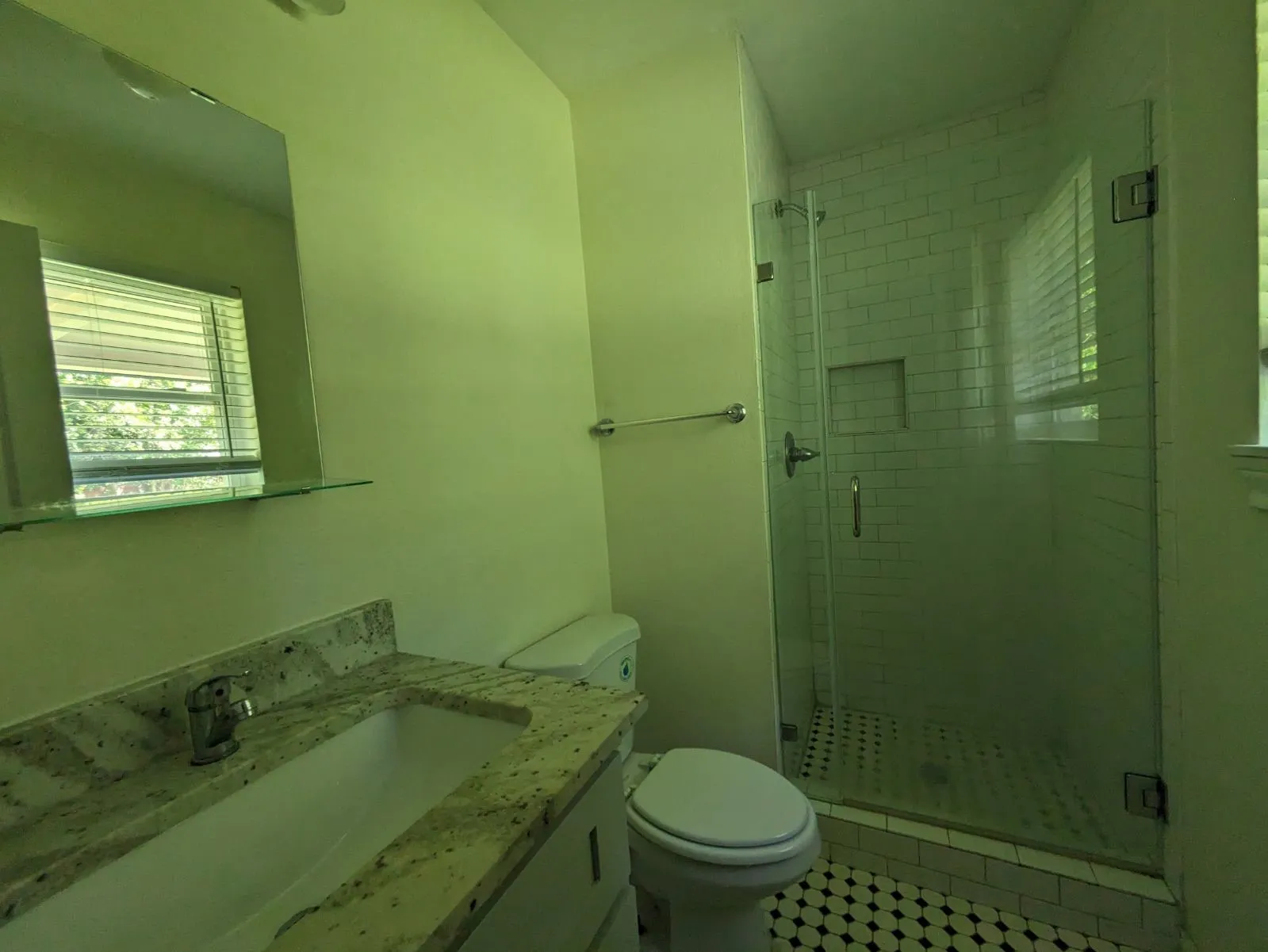 Single Family Residence For Rent in Dallas County , 401 Redbud Lane, Wilmer, Texas 75172, 3 Bedroom, 2 Bathroom, 1 Garage spaces, 1,073 Sqft, built in 1972, mls#21372414, Real Estate Agent in Wilmer, Homes For Rent in Dallas county, Homes For Rent in Wilmer, Realtor in Wilmer Texas, Real Estate Brokerage Independent Realty Texas, Luminita Cordes Realtor