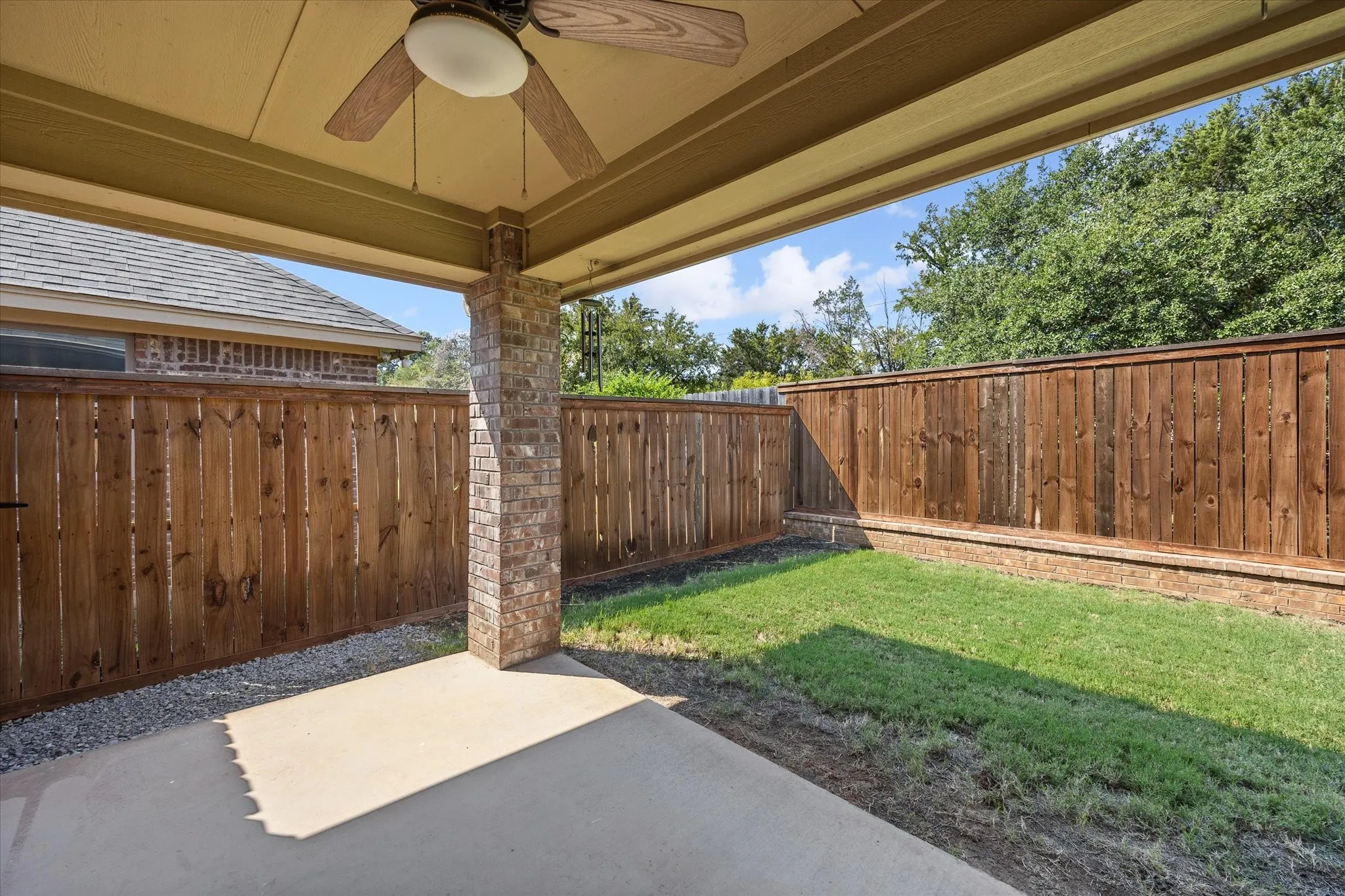 Single Family Residence For Sale in Hood County , 1411 Lauren Lane, Granbury, Texas 76048, 3 Bedroom, 2 Bathroom, 2 Garage spaces, 1,524 Sqft, built in 2015, mls#21367891, Real Estate Agent in Granbury, Homes For Sale in Hood county, Homes For Sale in Granbury, Realtor in Granbury Texas, Real Estate Brokerage Independent Realty Texas, Luminita Cordes Realtor