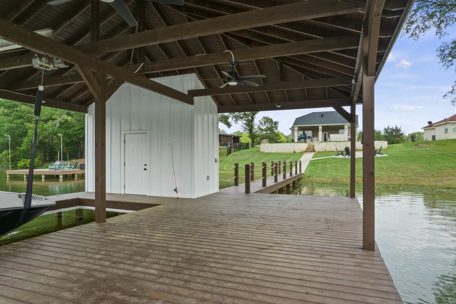 Single Family Residence For Sale in Titus County , 419 Lost Lake Trail, Mt Pleasant, Texas 75455, 4 Bedroom, 3 Bathroom, 2 Garage spaces, 2,578 Sqft, built in 2021, mls#21371914, Real Estate Agent in Mt Pleasant, Homes For Sale in Titus county, Homes For Sale in Mt Pleasant, Realtor in Mt Pleasant Texas, Real Estate Brokerage Independent Realty Texas, Luminita Cordes Realtor