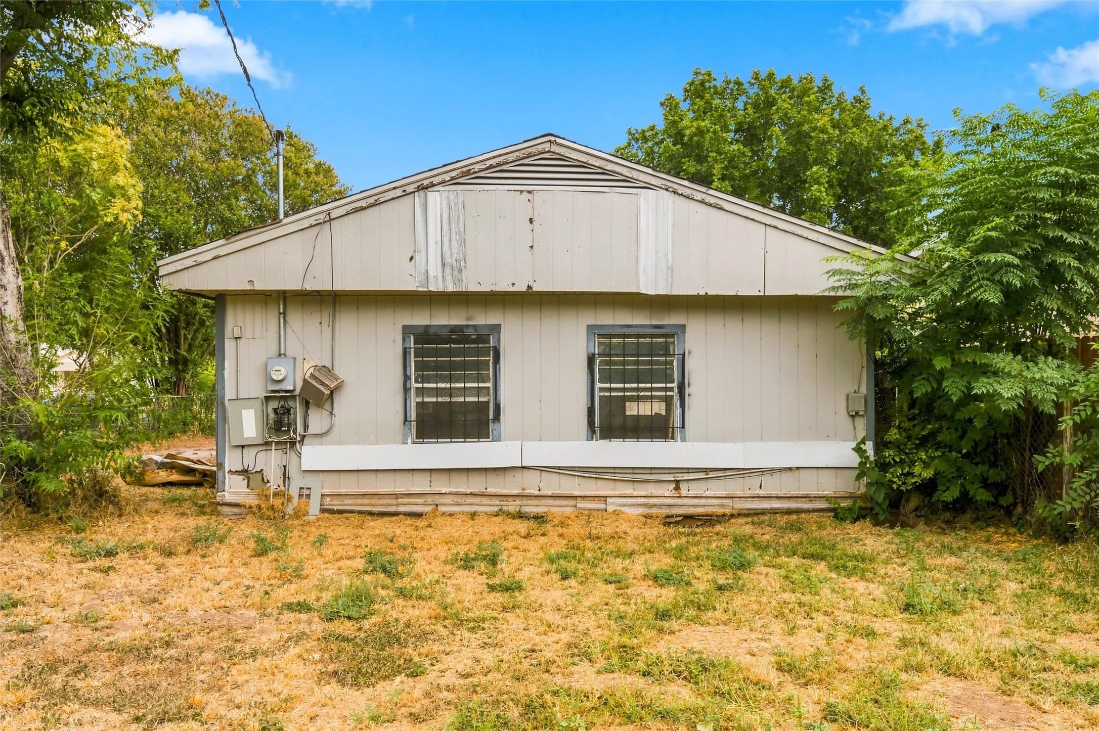 Single Family Residence For Sale in Mc Lennan County , 720 Dearborn Street, Waco, Texas 76704, 2 Bedroom, 1 Bathroom, Garage spaces, 798 Sqft, built in 1972, mls#21363400, Real Estate Agent in Waco, Homes For Sale in Mc Lennan county, Homes For Sale in Waco, Realtor in Waco Texas, Real Estate Brokerage Independent Realty Texas, Luminita Cordes Realtor