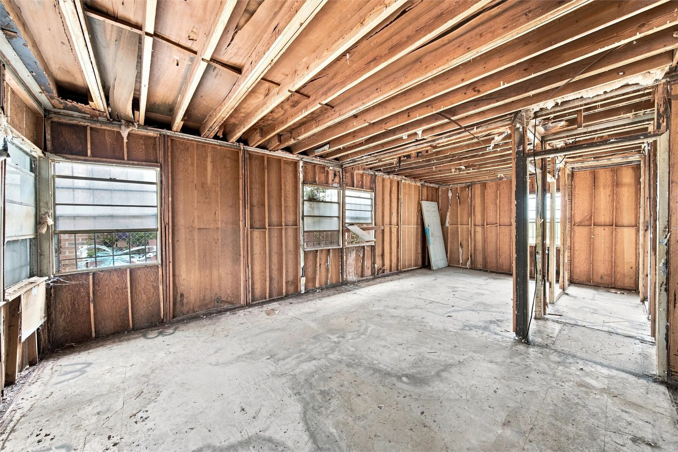 Single Family Residence For Sale in Mc Lennan County , 720 Dearborn Street, Waco, Texas 76704, 2 Bedroom, 1 Bathroom, Garage spaces, 798 Sqft, built in 1972, mls#21363400, Real Estate Agent in Waco, Homes For Sale in Mc Lennan county, Homes For Sale in Waco, Realtor in Waco Texas, Real Estate Brokerage Independent Realty Texas, Luminita Cordes Realtor