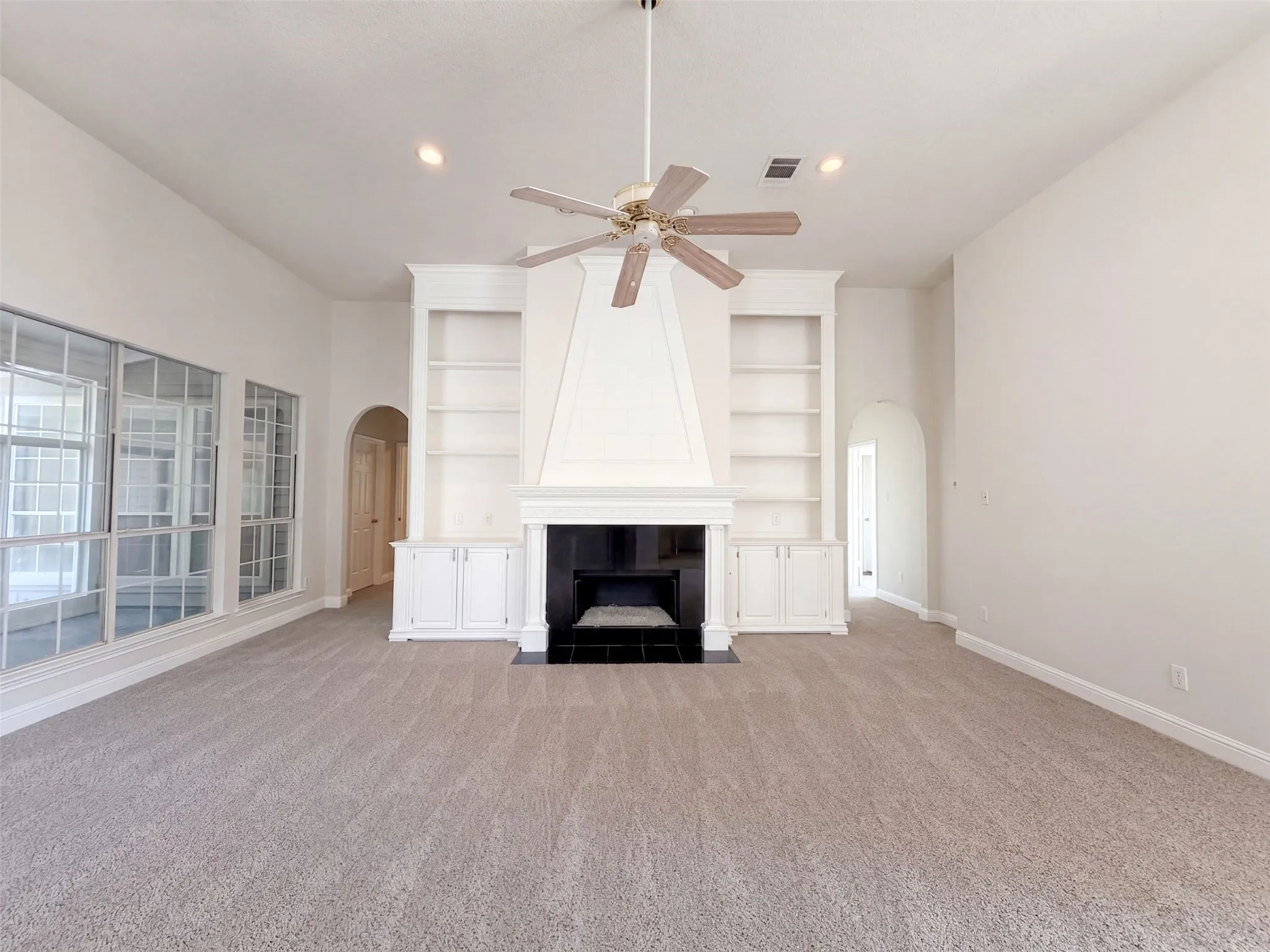 Single Family Residence For Sale in Collin County , 3000 Candide Lane, Mc Kinney, Texas 75070, 4 Bedroom, 3 Bathroom, 2 Garage spaces, 2,668 Sqft, built in 1992, mls#21372428, Real Estate Agent in Mc Kinney, Homes For Sale in Collin county, Homes For Sale in Mc Kinney, Realtor in Mc Kinney Texas, Real Estate Brokerage Independent Realty Texas, Luminita Cordes Realtor