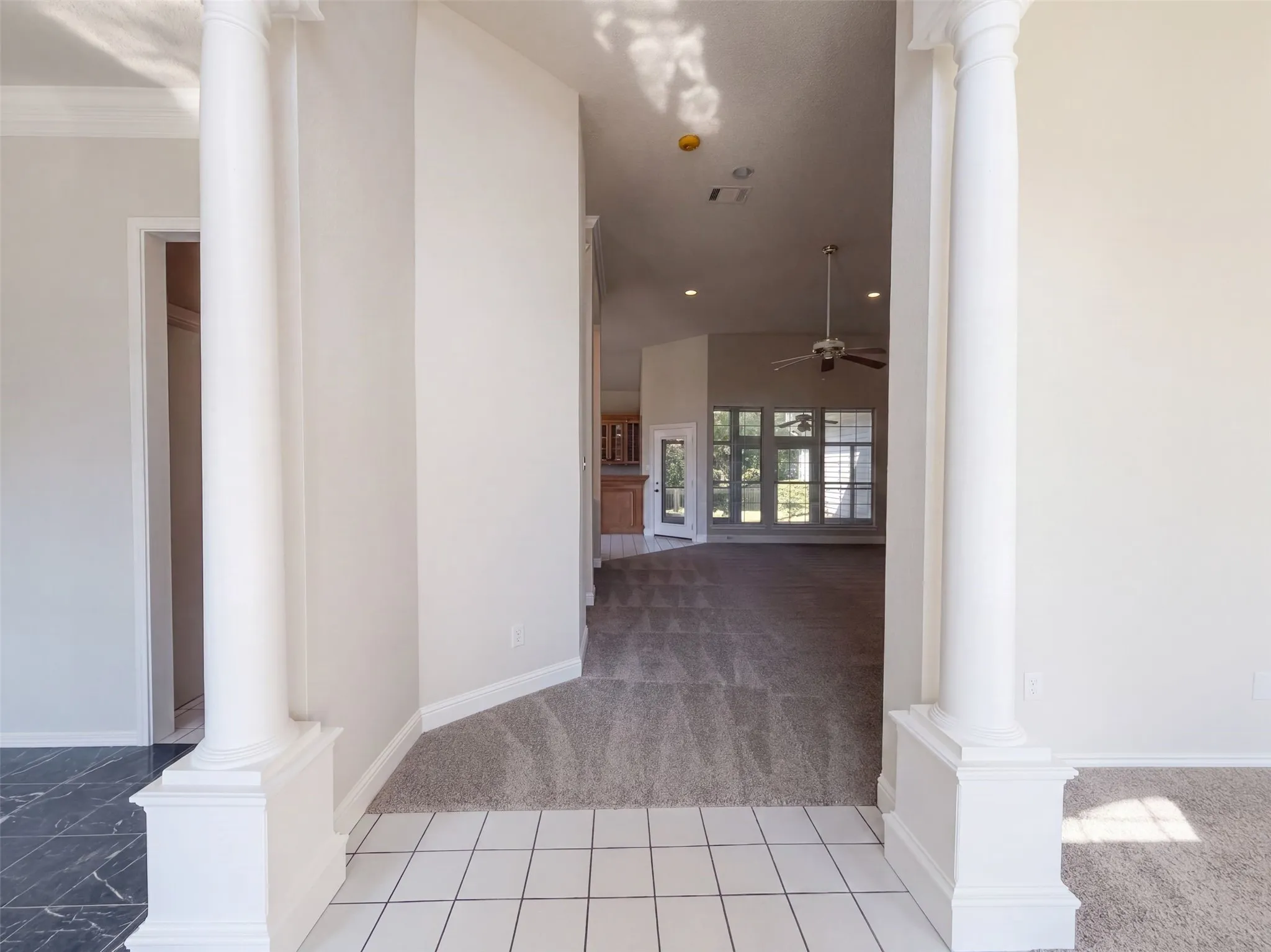 Single Family Residence For Sale in Collin County , 3000 Candide Lane, Mc Kinney, Texas 75070, 4 Bedroom, 3 Bathroom, 2 Garage spaces, 2,668 Sqft, built in 1992, mls#21372428, Real Estate Agent in Mc Kinney, Homes For Sale in Collin county, Homes For Sale in Mc Kinney, Realtor in Mc Kinney Texas, Real Estate Brokerage Independent Realty Texas, Luminita Cordes Realtor
