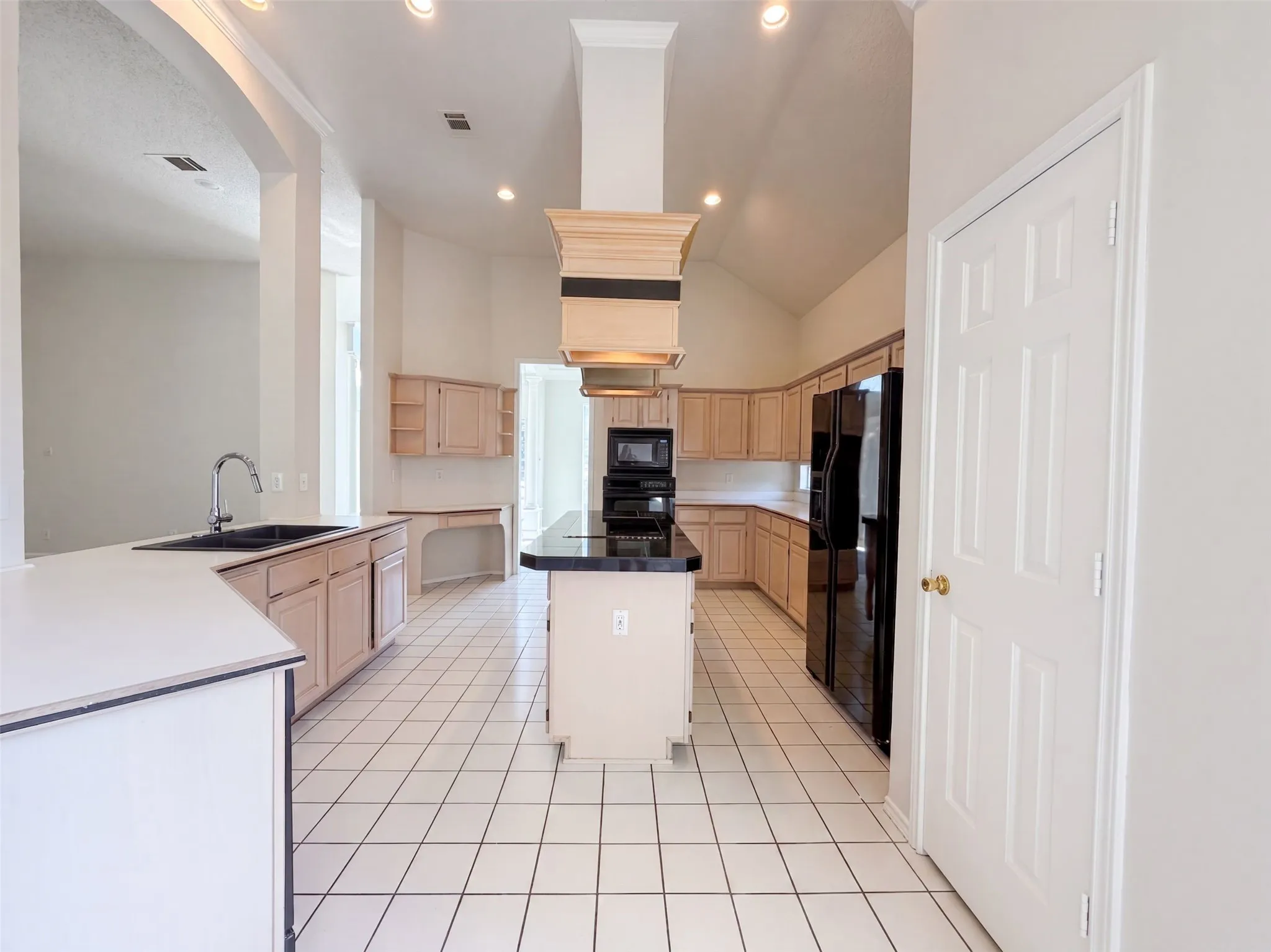 Single Family Residence For Sale in Collin County , 3000 Candide Lane, Mc Kinney, Texas 75070, 4 Bedroom, 3 Bathroom, 2 Garage spaces, 2,668 Sqft, built in 1992, mls#21372428, Real Estate Agent in Mc Kinney, Homes For Sale in Collin county, Homes For Sale in Mc Kinney, Realtor in Mc Kinney Texas, Real Estate Brokerage Independent Realty Texas, Luminita Cordes Realtor