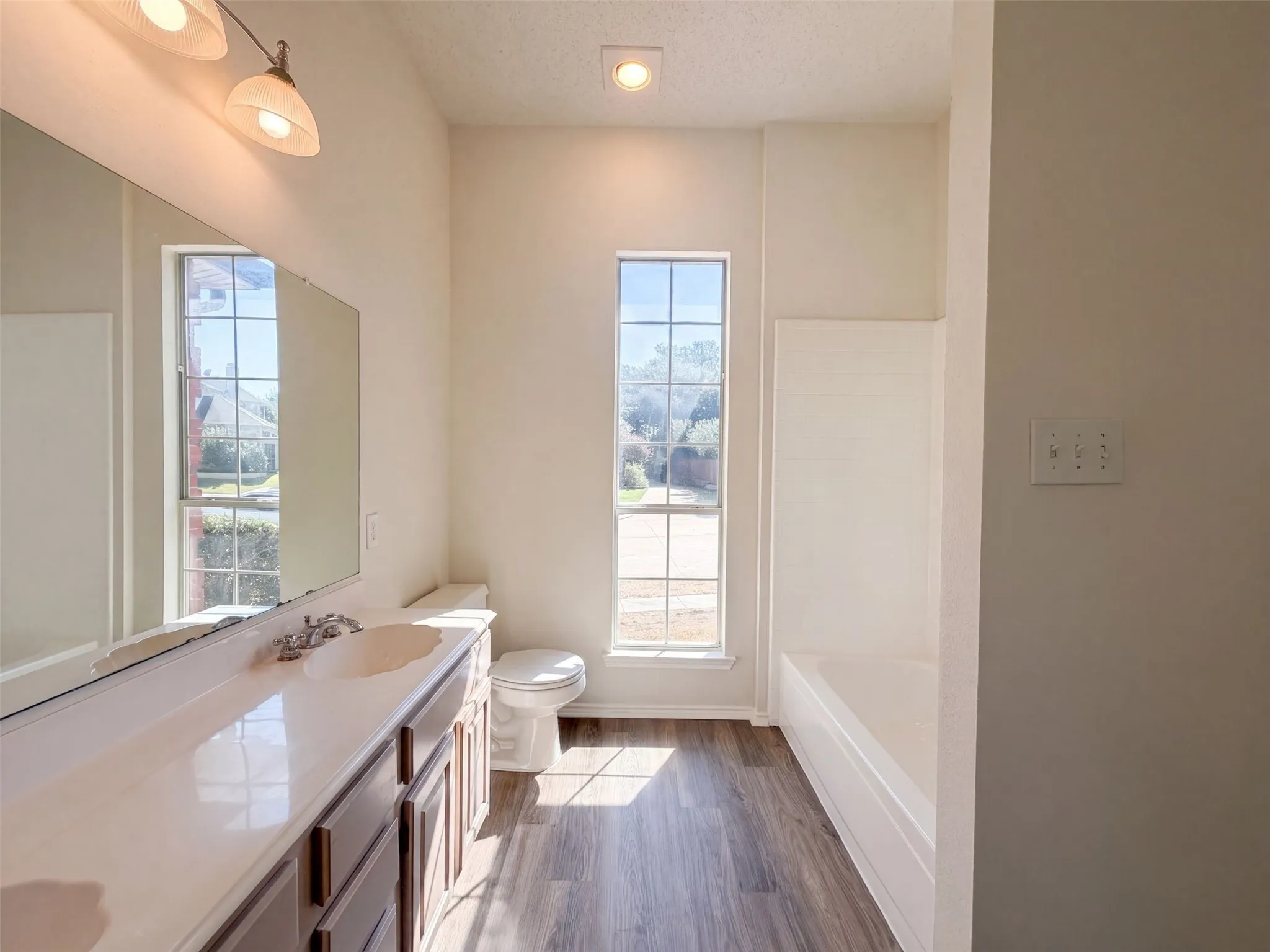 Single Family Residence For Sale in Collin County , 3000 Candide Lane, Mc Kinney, Texas 75070, 4 Bedroom, 3 Bathroom, 2 Garage spaces, 2,668 Sqft, built in 1992, mls#21372428, Real Estate Agent in Mc Kinney, Homes For Sale in Collin county, Homes For Sale in Mc Kinney, Realtor in Mc Kinney Texas, Real Estate Brokerage Independent Realty Texas, Luminita Cordes Realtor