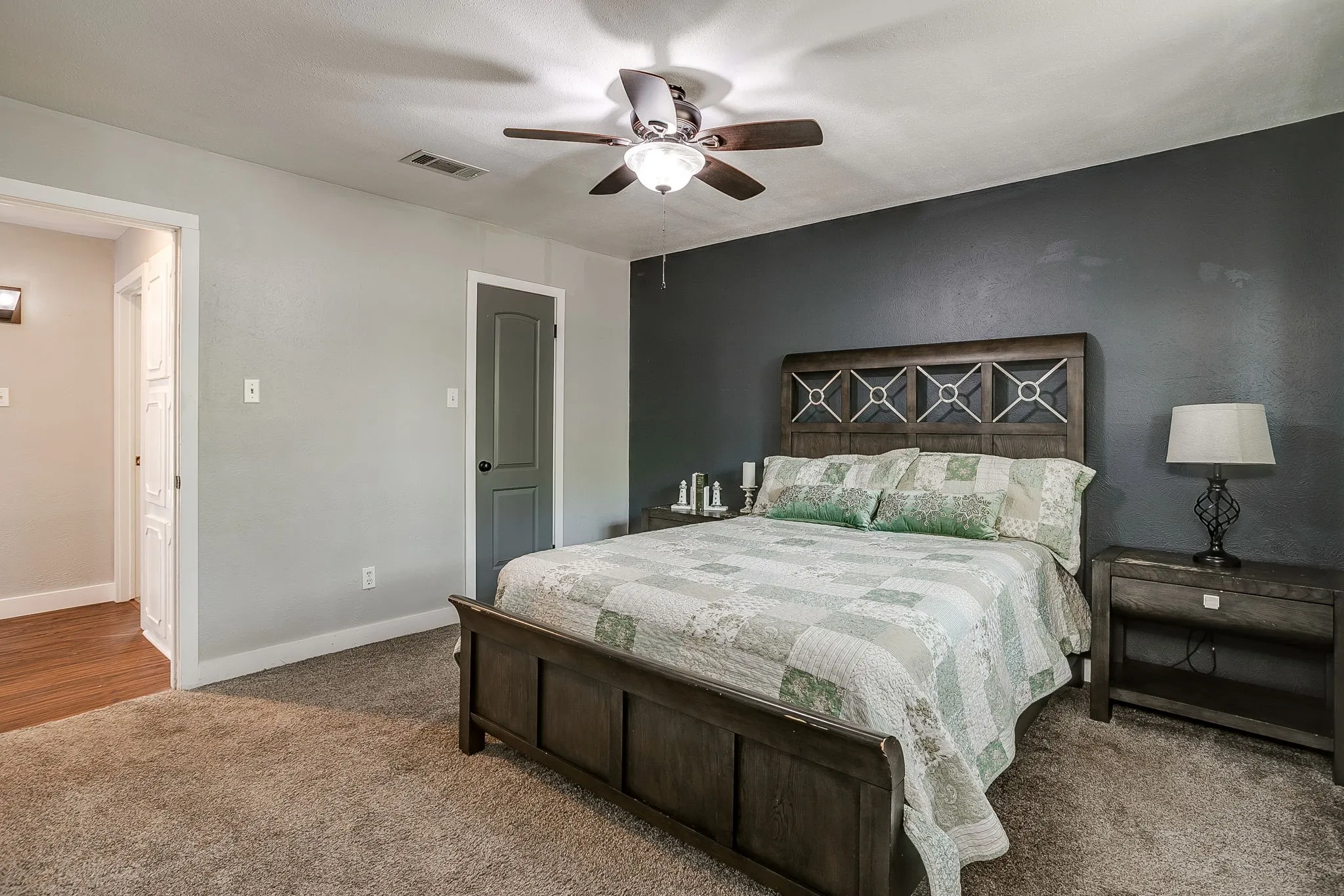 Single Family Residence For Sale in Johnson County , 112 Lorie Street, Alvarado, Texas 76009, 3 Bedroom, 2 Bathroom, 2 Garage spaces, 1,162 Sqft, built in 1981, mls#21371450, Real Estate Agent in Alvarado, Homes For Sale in Johnson county, Homes For Sale in Alvarado, Realtor in Alvarado Texas, Real Estate Brokerage Independent Realty Texas, Luminita Cordes Realtor