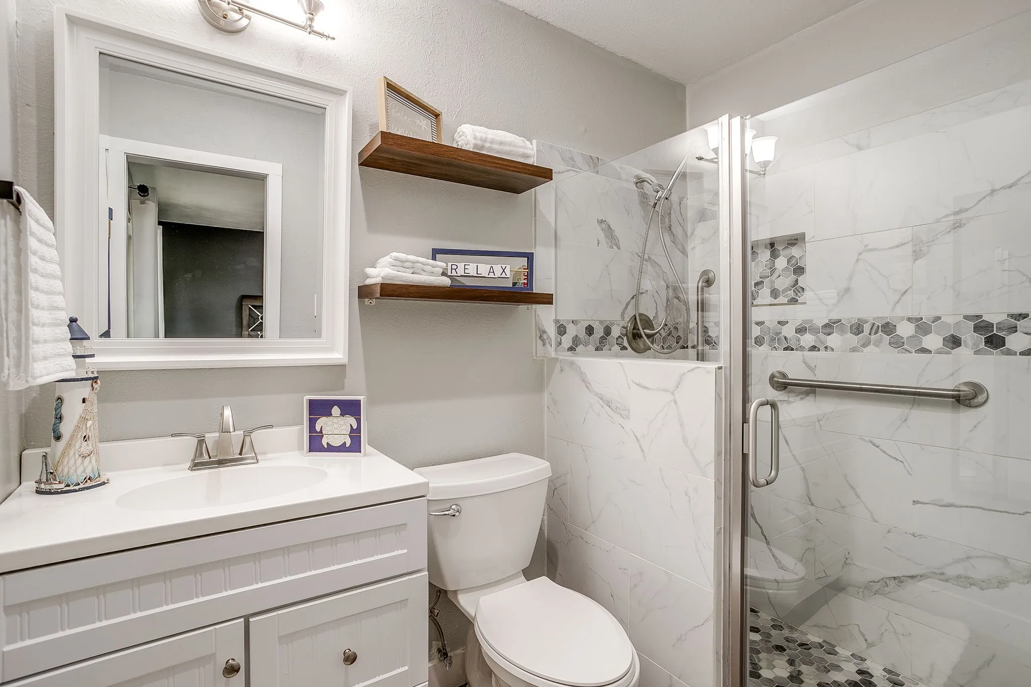 Single Family Residence For Sale in Johnson County , 112 Lorie Street, Alvarado, Texas 76009, 3 Bedroom, 2 Bathroom, 2 Garage spaces, 1,162 Sqft, built in 1981, mls#21371450, Real Estate Agent in Alvarado, Homes For Sale in Johnson county, Homes For Sale in Alvarado, Realtor in Alvarado Texas, Real Estate Brokerage Independent Realty Texas, Luminita Cordes Realtor