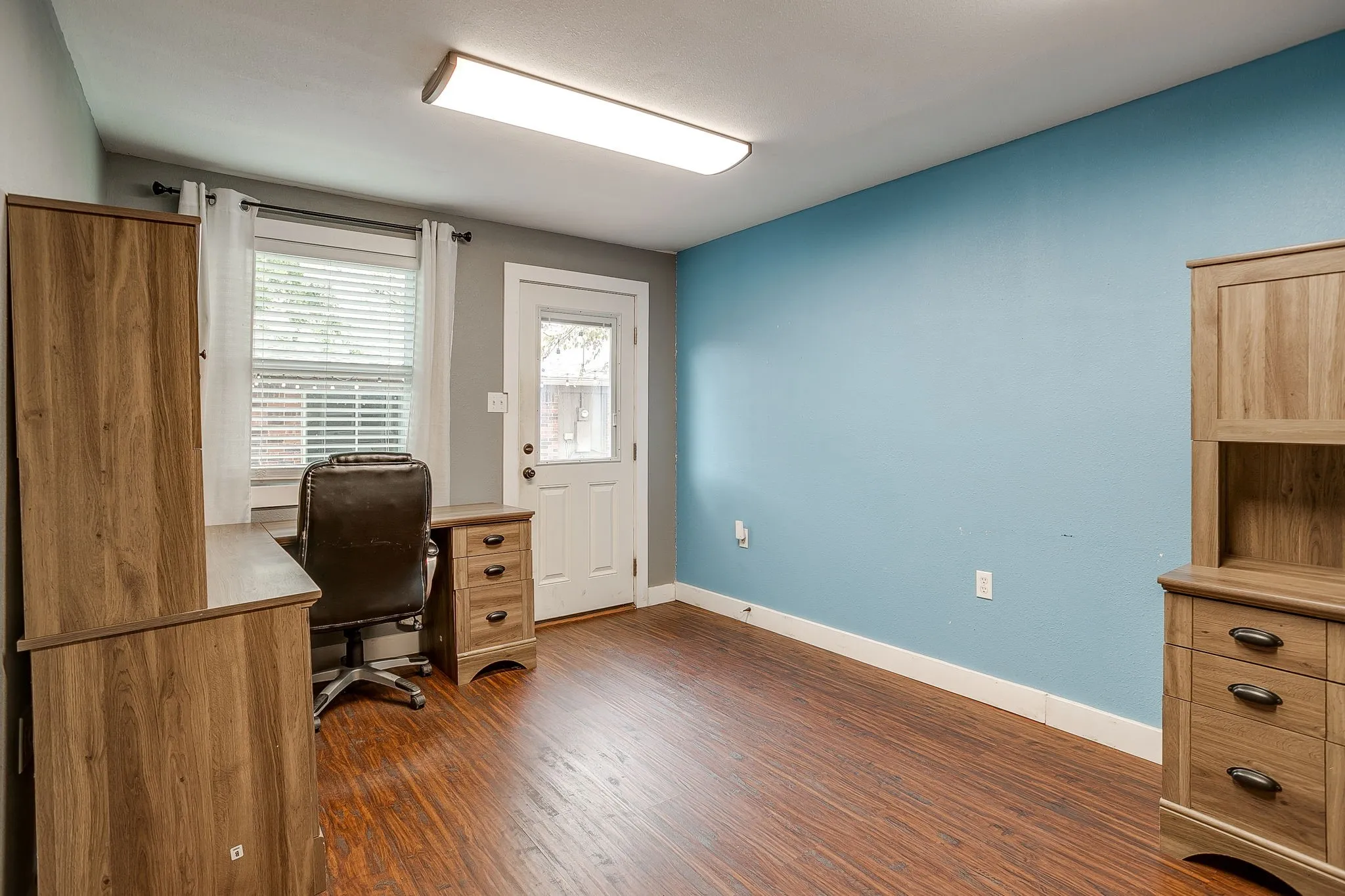 Single Family Residence For Sale in Johnson County , 112 Lorie Street, Alvarado, Texas 76009, 3 Bedroom, 2 Bathroom, 2 Garage spaces, 1,162 Sqft, built in 1981, mls#21371450, Real Estate Agent in Alvarado, Homes For Sale in Johnson county, Homes For Sale in Alvarado, Realtor in Alvarado Texas, Real Estate Brokerage Independent Realty Texas, Luminita Cordes Realtor