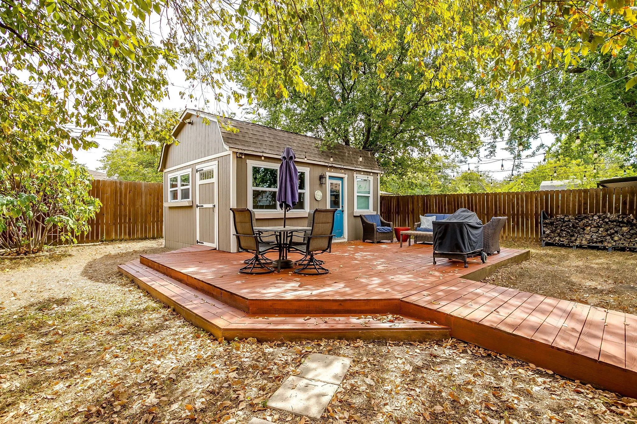 Single Family Residence For Sale in Johnson County , 112 Lorie Street, Alvarado, Texas 76009, 3 Bedroom, 2 Bathroom, 2 Garage spaces, 1,162 Sqft, built in 1981, mls#21371450, Real Estate Agent in Alvarado, Homes For Sale in Johnson county, Homes For Sale in Alvarado, Realtor in Alvarado Texas, Real Estate Brokerage Independent Realty Texas, Luminita Cordes Realtor