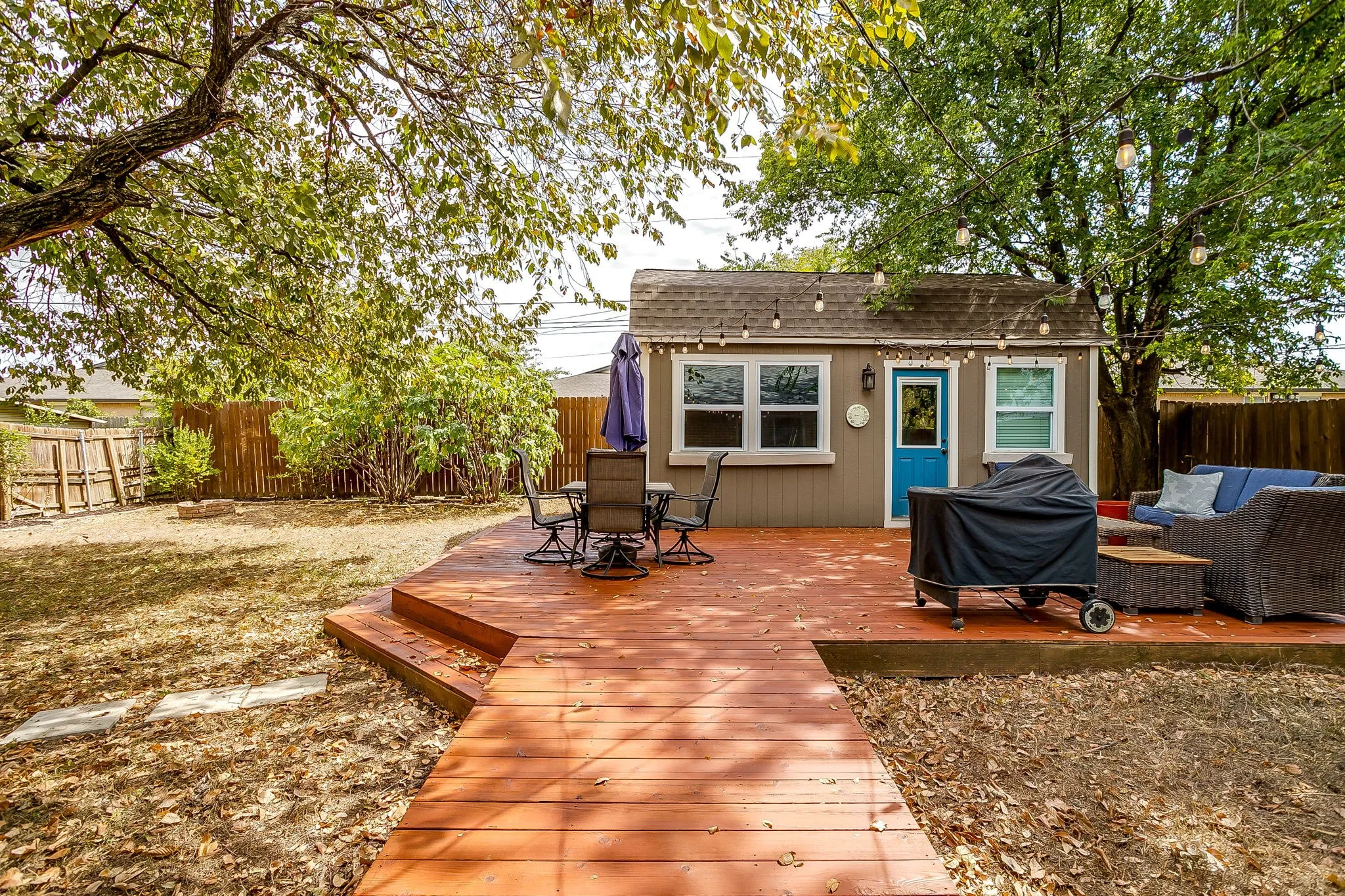 Single Family Residence For Sale in Johnson County , 112 Lorie Street, Alvarado, Texas 76009, 3 Bedroom, 2 Bathroom, 2 Garage spaces, 1,162 Sqft, built in 1981, mls#21371450, Real Estate Agent in Alvarado, Homes For Sale in Johnson county, Homes For Sale in Alvarado, Realtor in Alvarado Texas, Real Estate Brokerage Independent Realty Texas, Luminita Cordes Realtor