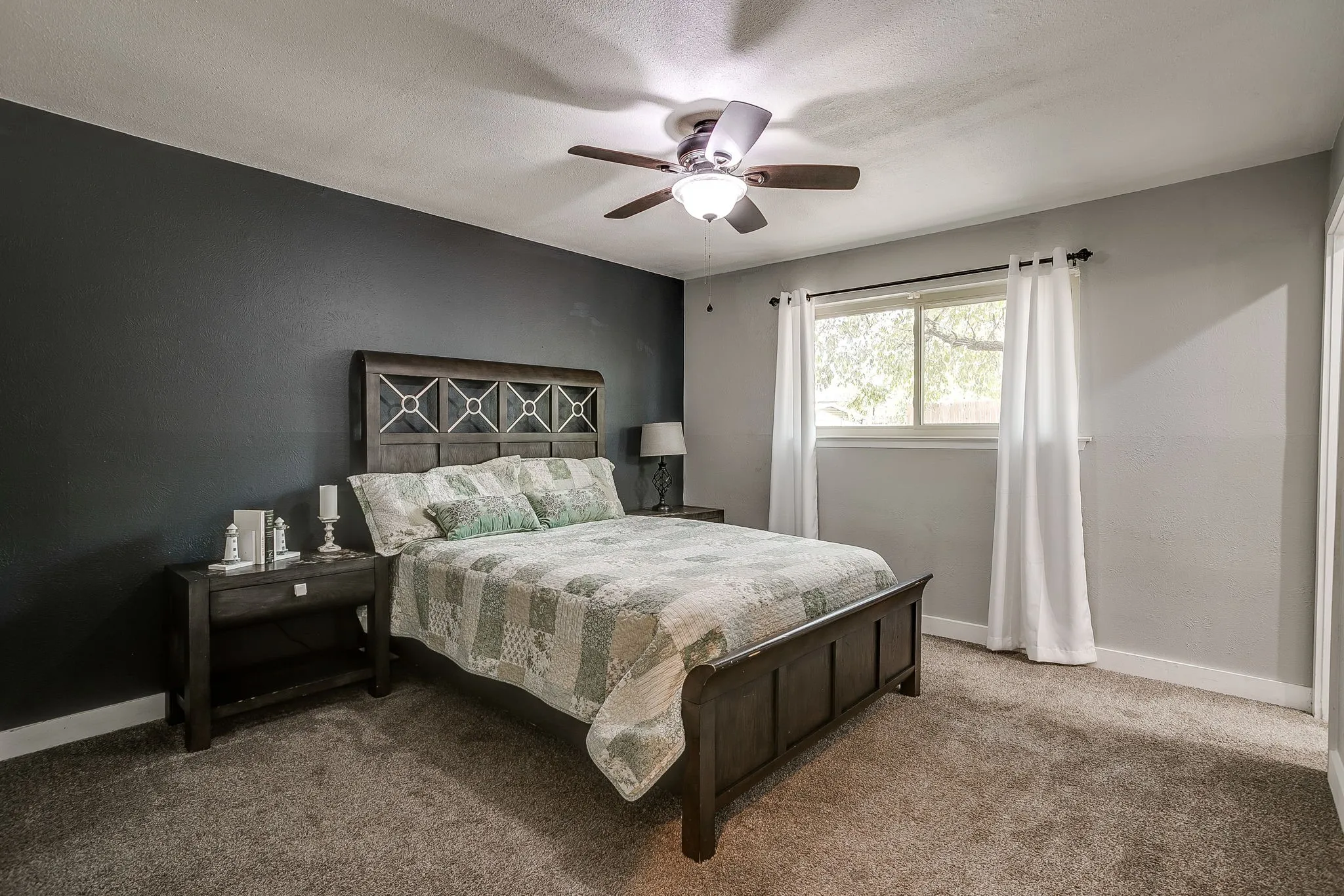 Single Family Residence For Sale in Johnson County , 112 Lorie Street, Alvarado, Texas 76009, 3 Bedroom, 2 Bathroom, 2 Garage spaces, 1,162 Sqft, built in 1981, mls#21371450, Real Estate Agent in Alvarado, Homes For Sale in Johnson county, Homes For Sale in Alvarado, Realtor in Alvarado Texas, Real Estate Brokerage Independent Realty Texas, Luminita Cordes Realtor