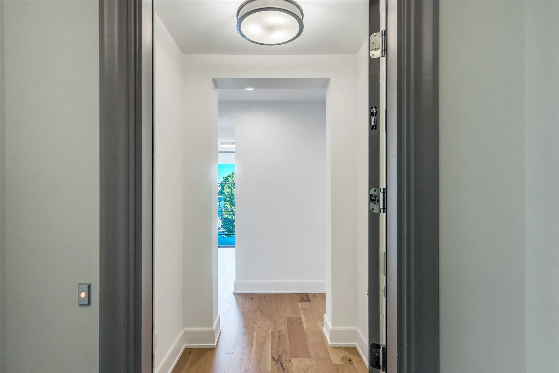 Condominium For Sale in Denton County , 5270 Town And Country Boulevard 332, Frisco, Texas 75034, 1 Bedroom, 2 Bathroom, Garage spaces, 1,624 Sqft, built in 2019, mls#21372311, Real Estate Agent in Frisco, Homes For Sale in Denton county, Homes For Sale in Frisco, Realtor in Frisco Texas, Real Estate Brokerage Independent Realty Texas, Luminita Cordes Realtor