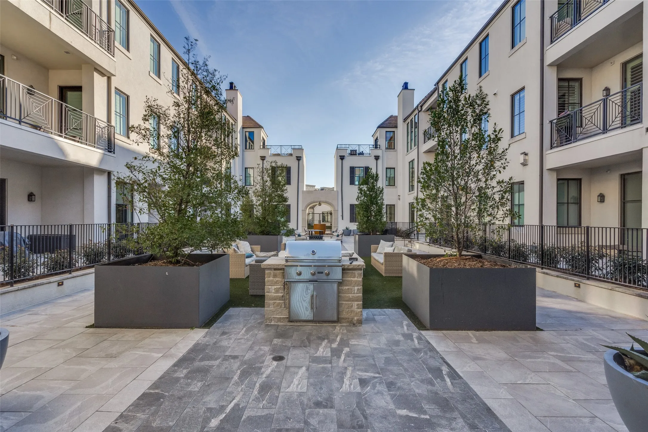 Condominium For Sale in Denton County , 5270 Town And Country Boulevard 332, Frisco, Texas 75034, 1 Bedroom, 2 Bathroom, Garage spaces, 1,624 Sqft, built in 2019, mls#21372311, Real Estate Agent in Frisco, Homes For Sale in Denton county, Homes For Sale in Frisco, Realtor in Frisco Texas, Real Estate Brokerage Independent Realty Texas, Luminita Cordes Realtor
