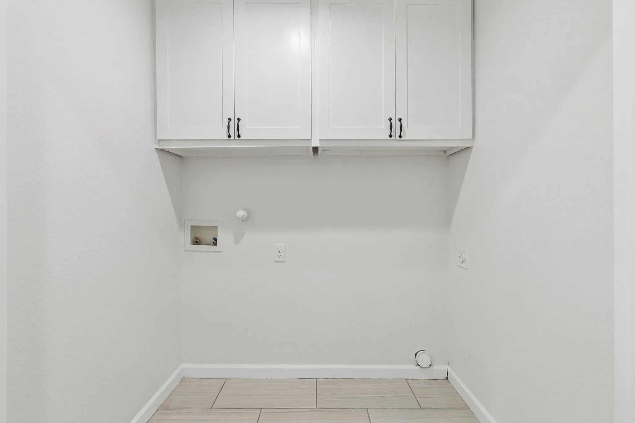 Single Family Residence For Sale in Dallas County , 8148 Clear Springs Road, Dallas, Texas 75240, 3 Bedroom, 2 Bathroom, 2 Garage spaces, 1,652 Sqft, built in 1966, mls#21371126, Real Estate Agent in Dallas, Homes For Sale in Dallas county, Homes For Sale in Dallas, Realtor in Dallas Texas, Real Estate Brokerage Independent Realty Texas, Luminita Cordes Realtor