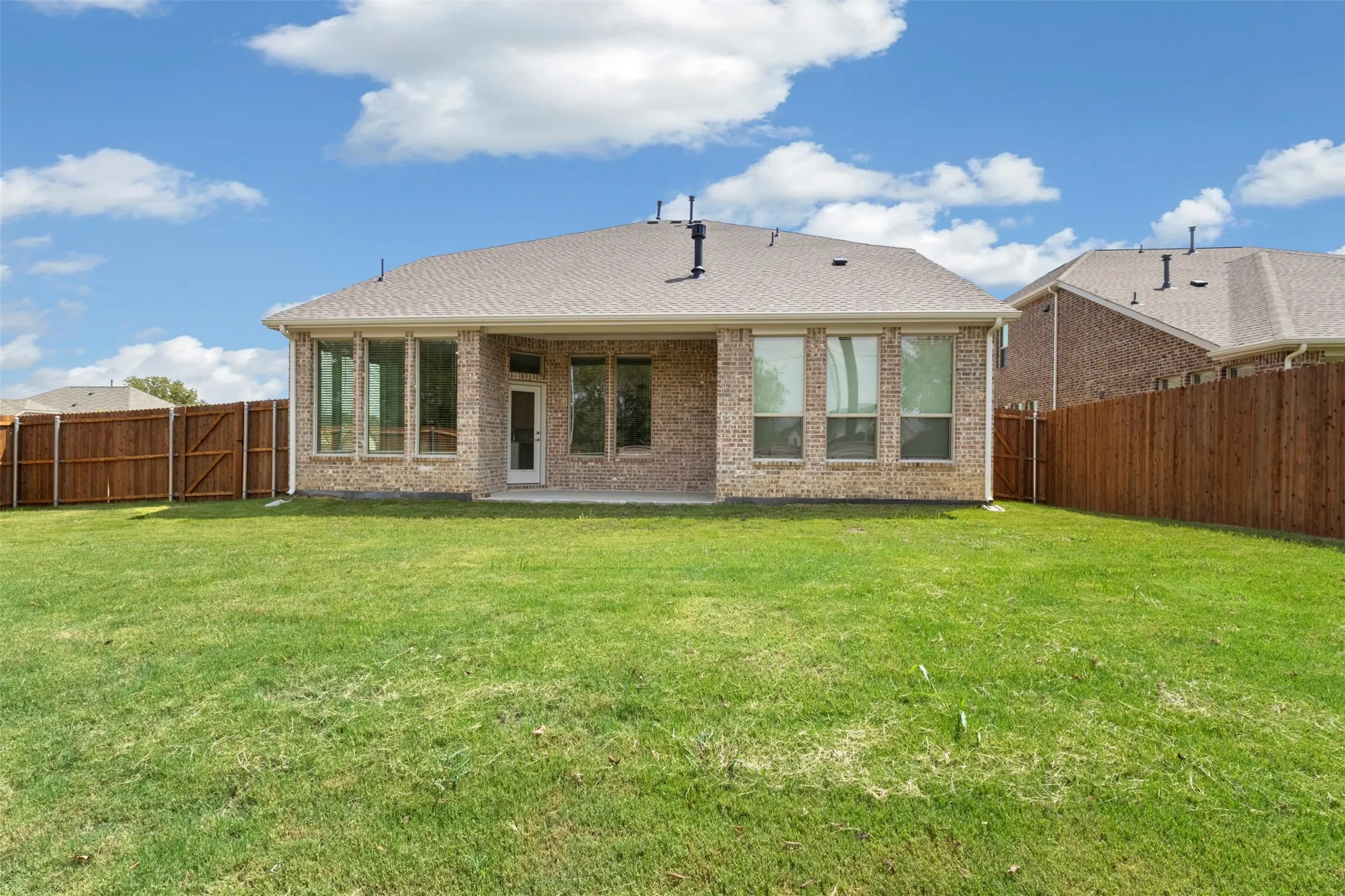 Single Family Residence For Rent in Denton County , 223 loving Trail, Justin, Texas 76247, 3 Bedroom, 3 Bathroom, 2 Garage spaces, 3,069 Sqft, built in 2026, mls#21371536, Real Estate Agent in Justin, Homes For Rent in Denton county, Homes For Rent in Justin, Realtor in Justin Texas, Real Estate Brokerage Independent Realty Texas, Luminita Cordes Realtor