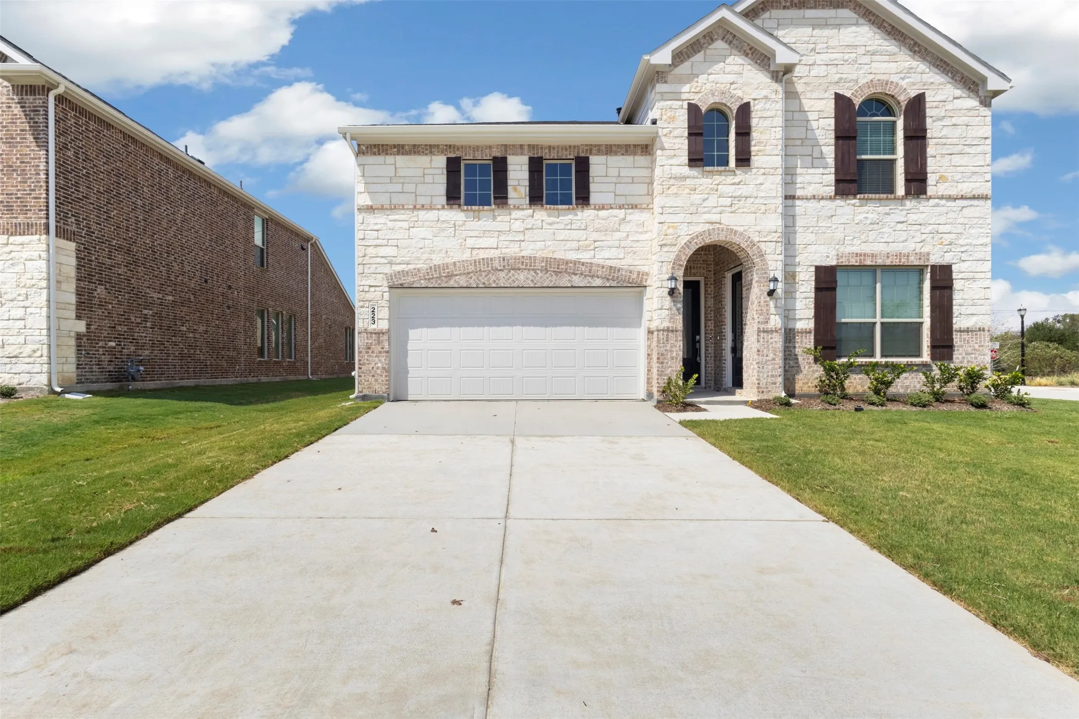 Single Family Residence For Rent in Denton County , 223 loving Trail, Justin, Texas 76247, 3 Bedroom, 3 Bathroom, 2 Garage spaces, 3,069 Sqft, built in 2026, mls#21371536, Real Estate Agent in Justin, Homes For Rent in Denton county, Homes For Rent in Justin, Realtor in Justin Texas, Real Estate Brokerage Independent Realty Texas, Luminita Cordes Realtor