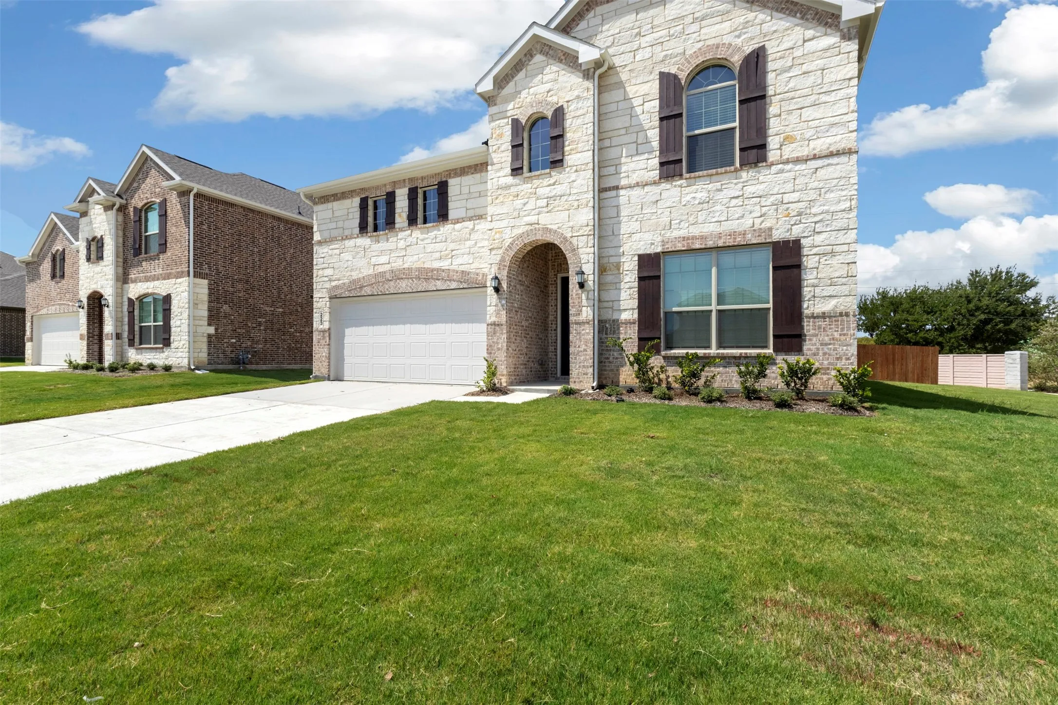 Single Family Residence For Rent in Denton County , 223 loving Trail, Justin, Texas 76247, 3 Bedroom, 3 Bathroom, 2 Garage spaces, 3,069 Sqft, built in 2026, mls#21371536, Real Estate Agent in Justin, Homes For Rent in Denton county, Homes For Rent in Justin, Realtor in Justin Texas, Real Estate Brokerage Independent Realty Texas, Luminita Cordes Realtor