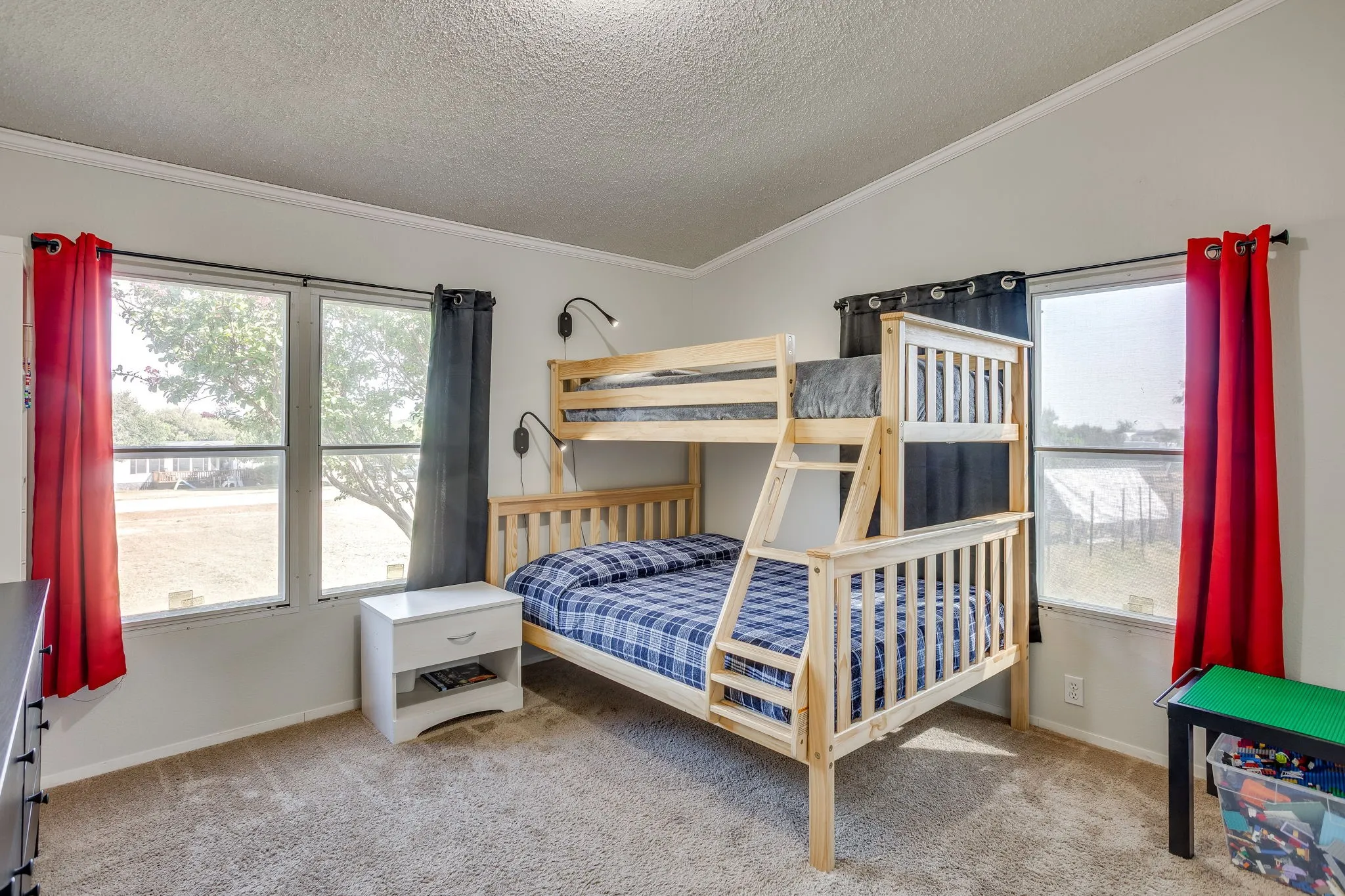 Manufactured Home For Sale in Wise County , 1212 Alliance Boulevard, Rhome, Texas 76078, 3 Bedroom, 2 Bathroom, 2 Garage spaces, 2,128 Sqft, built in 1998, mls#21372417, Real Estate Agent in Rhome, Homes For Sale in Wise county, Homes For Sale in Rhome, Realtor in Rhome Texas, Real Estate Brokerage Independent Realty Texas, Luminita Cordes Realtor