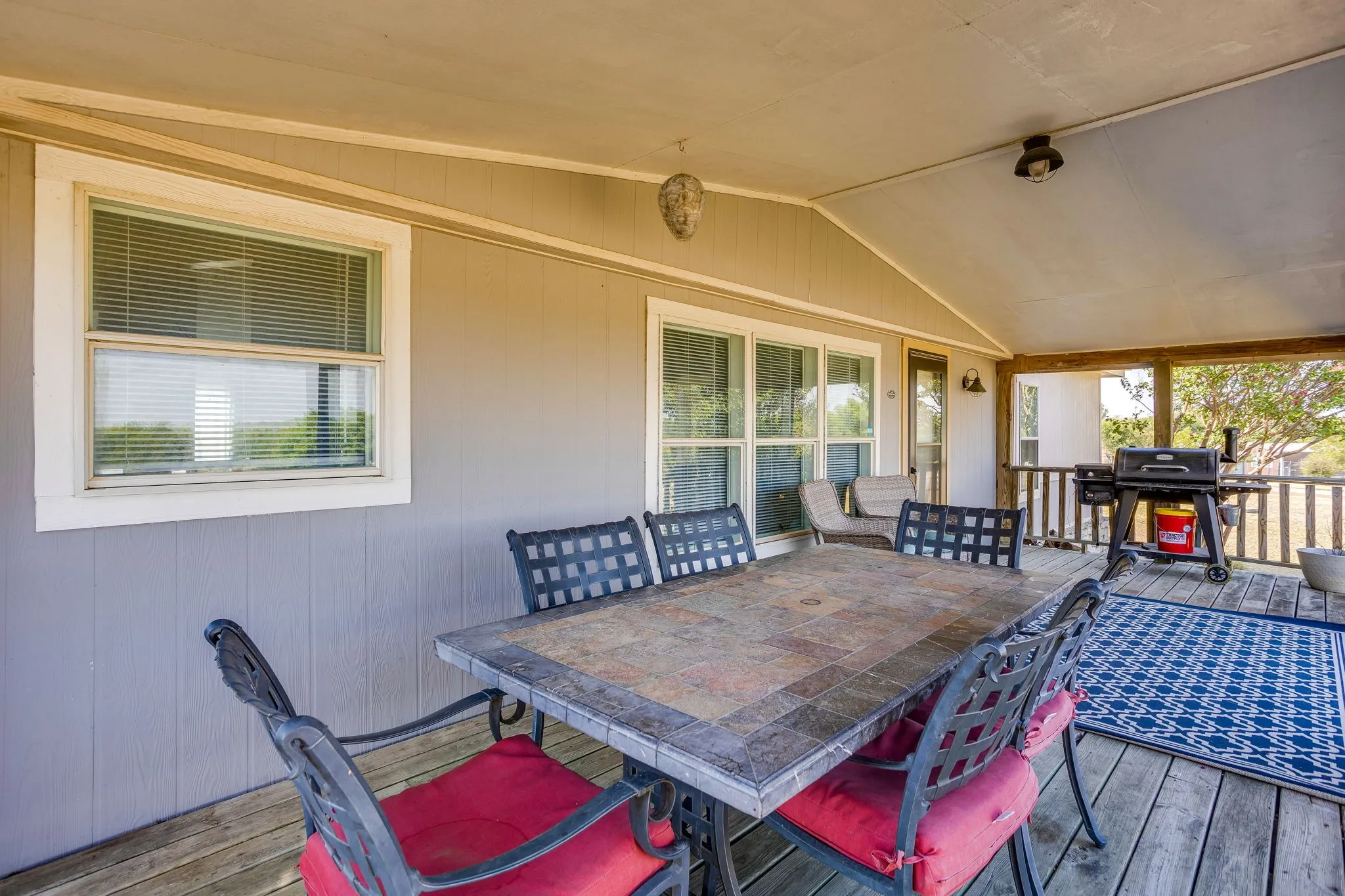 Manufactured Home For Sale in Wise County , 1212 Alliance Boulevard, Rhome, Texas 76078, 3 Bedroom, 2 Bathroom, 2 Garage spaces, 2,128 Sqft, built in 1998, mls#21372417, Real Estate Agent in Rhome, Homes For Sale in Wise county, Homes For Sale in Rhome, Realtor in Rhome Texas, Real Estate Brokerage Independent Realty Texas, Luminita Cordes Realtor