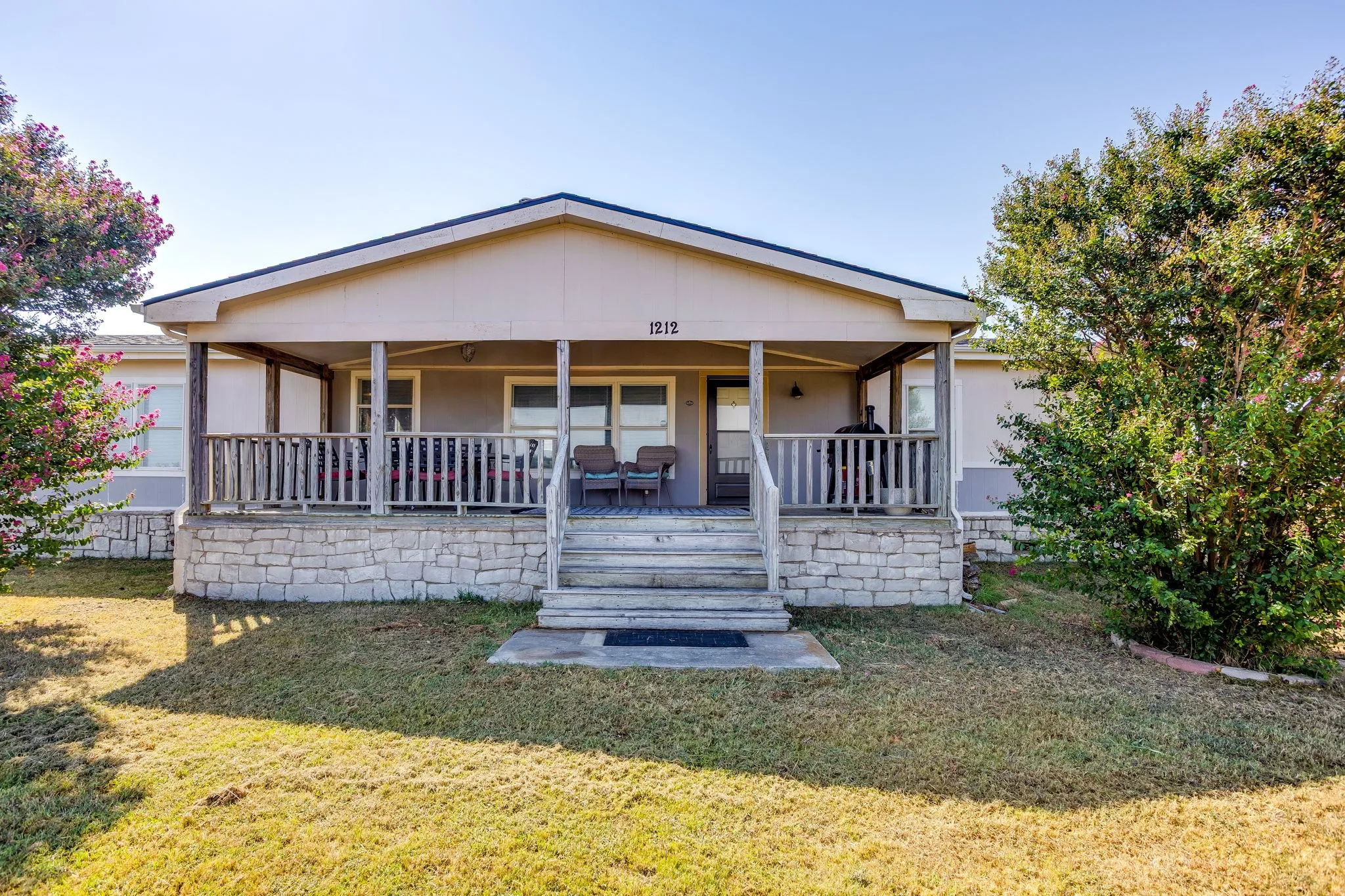 Manufactured Home For Sale in Wise County , 1212 Alliance Boulevard, Rhome, Texas 76078, 3 Bedroom, 2 Bathroom, 2 Garage spaces, 2,128 Sqft, built in 1998, mls#21372417, Real Estate Agent in Rhome, Homes For Sale in Wise county, Homes For Sale in Rhome, Realtor in Rhome Texas, Real Estate Brokerage Independent Realty Texas, Luminita Cordes Realtor