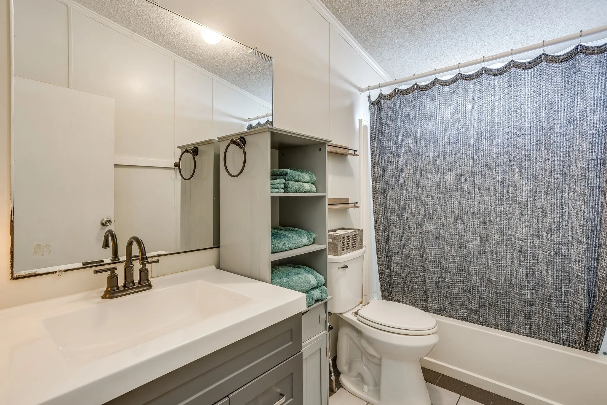 Manufactured Home For Sale in Wise County , 1212 Alliance Boulevard, Rhome, Texas 76078, 3 Bedroom, 2 Bathroom, 2 Garage spaces, 2,128 Sqft, built in 1998, mls#21372417, Real Estate Agent in Rhome, Homes For Sale in Wise county, Homes For Sale in Rhome, Realtor in Rhome Texas, Real Estate Brokerage Independent Realty Texas, Luminita Cordes Realtor