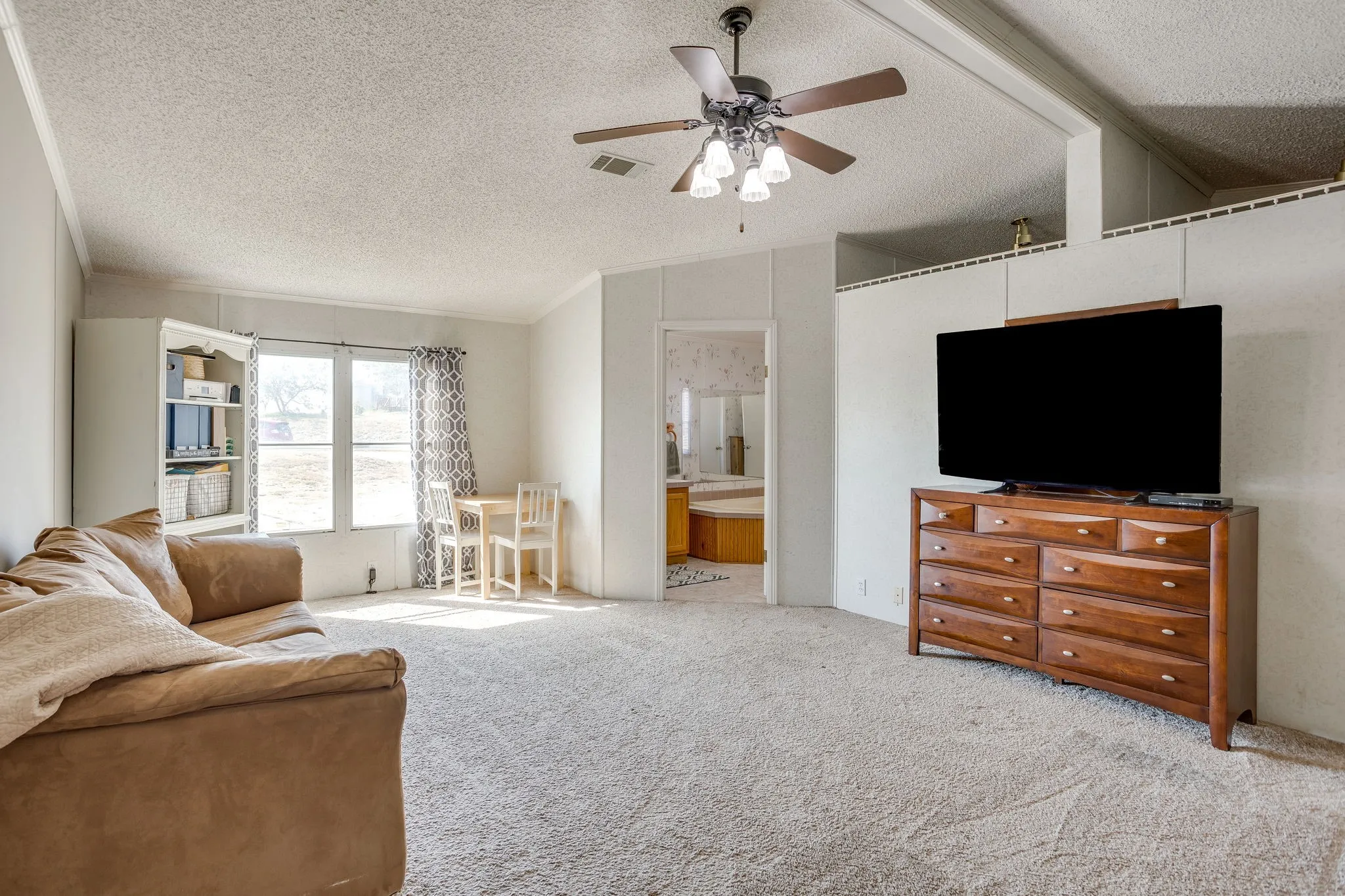 Manufactured Home For Sale in Wise County , 1212 Alliance Boulevard, Rhome, Texas 76078, 3 Bedroom, 2 Bathroom, 2 Garage spaces, 2,128 Sqft, built in 1998, mls#21372417, Real Estate Agent in Rhome, Homes For Sale in Wise county, Homes For Sale in Rhome, Realtor in Rhome Texas, Real Estate Brokerage Independent Realty Texas, Luminita Cordes Realtor