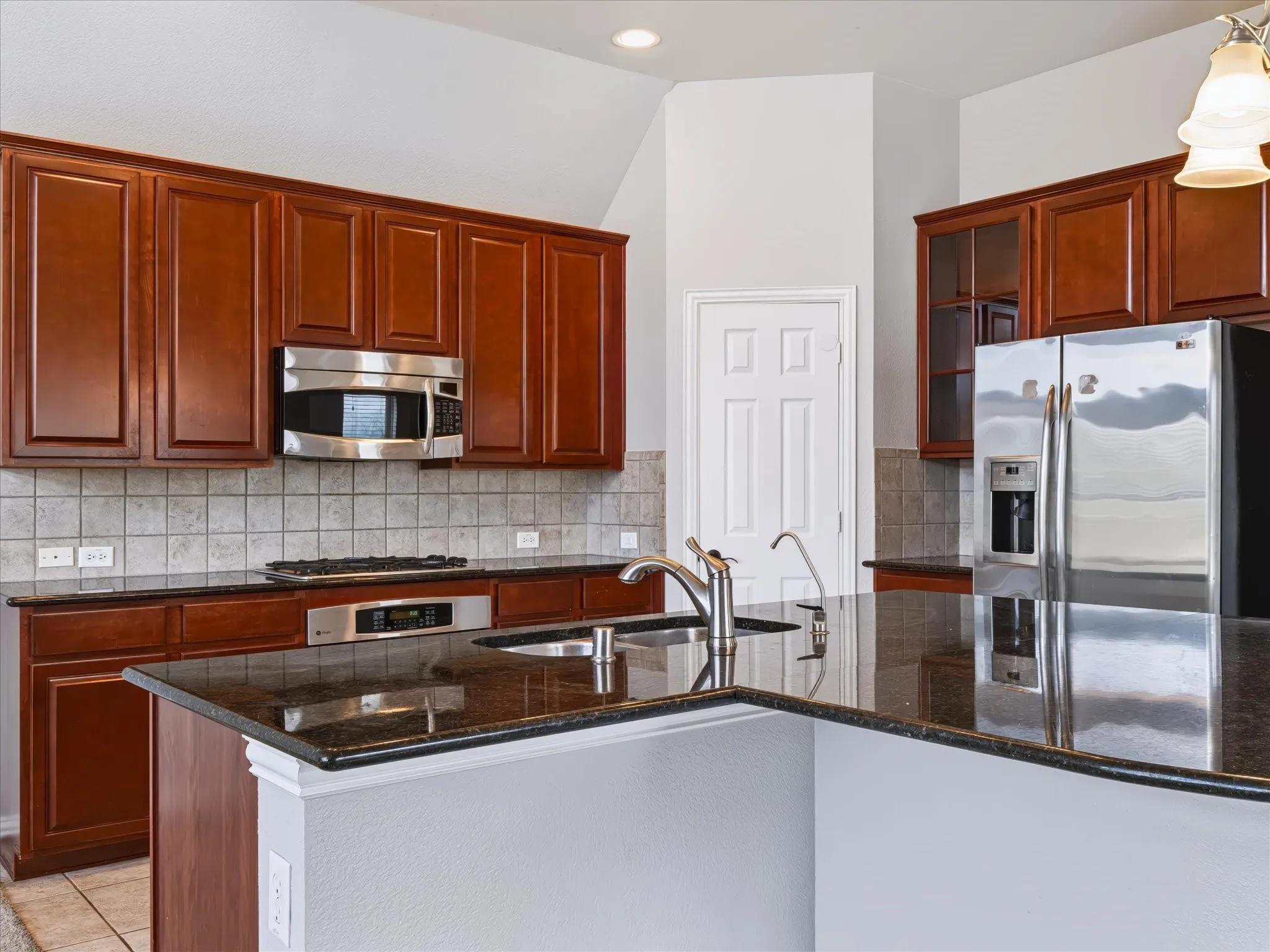 Single Family Residence For Sale in Collin County , 1707 Estacado Drive, Allen, Texas 75013, 3 Bedroom, 3 Bathroom, 2 Garage spaces, 2,353 Sqft, built in 2009, mls#21368611, Real Estate Agent in Allen, Homes For Sale in Collin county, Homes For Sale in Allen, Realtor in Allen Texas, Real Estate Brokerage Independent Realty Texas, Luminita Cordes Realtor
