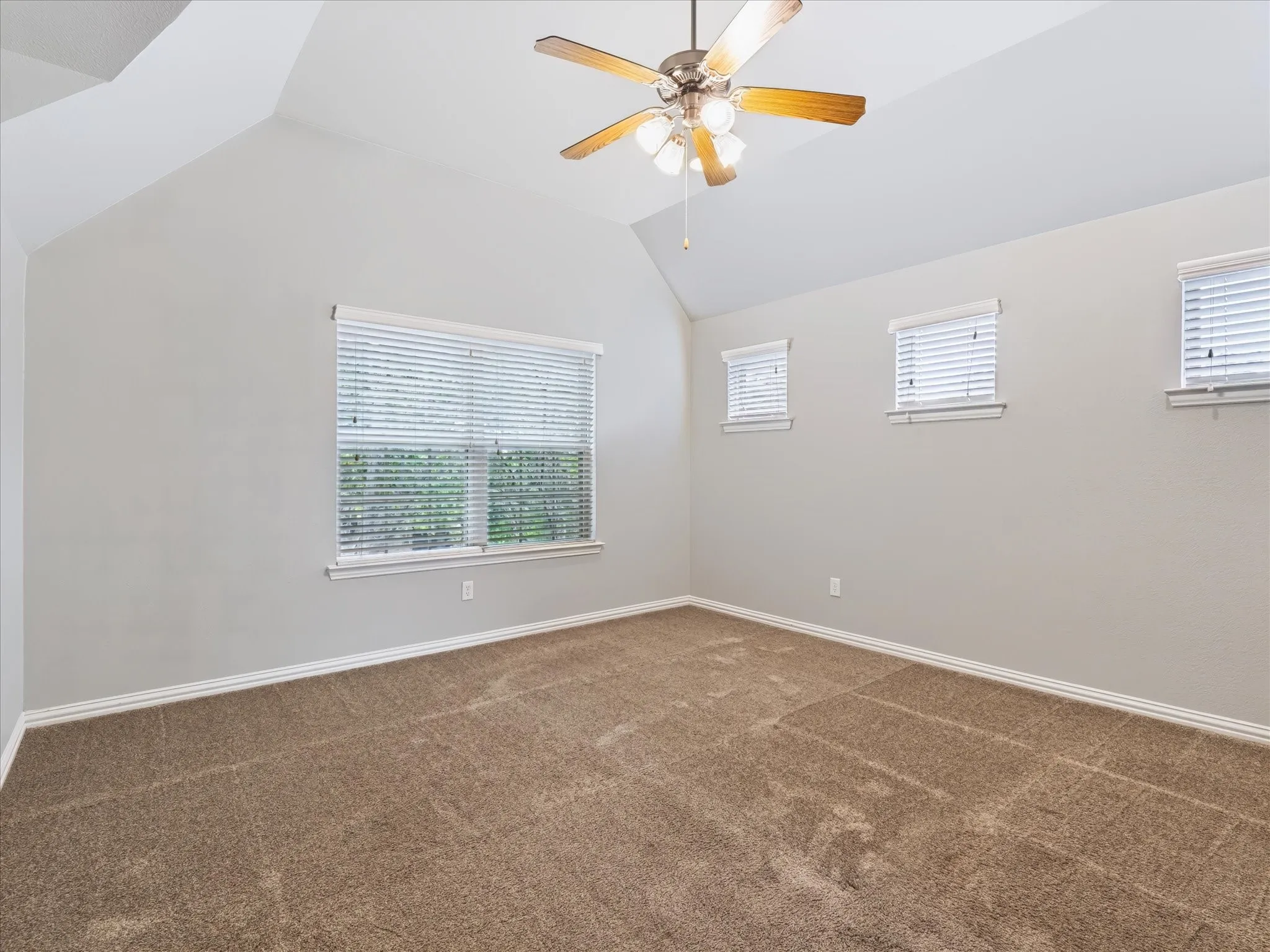 Single Family Residence For Sale in Collin County , 1707 Estacado Drive, Allen, Texas 75013, 3 Bedroom, 3 Bathroom, 2 Garage spaces, 2,353 Sqft, built in 2009, mls#21368611, Real Estate Agent in Allen, Homes For Sale in Collin county, Homes For Sale in Allen, Realtor in Allen Texas, Real Estate Brokerage Independent Realty Texas, Luminita Cordes Realtor