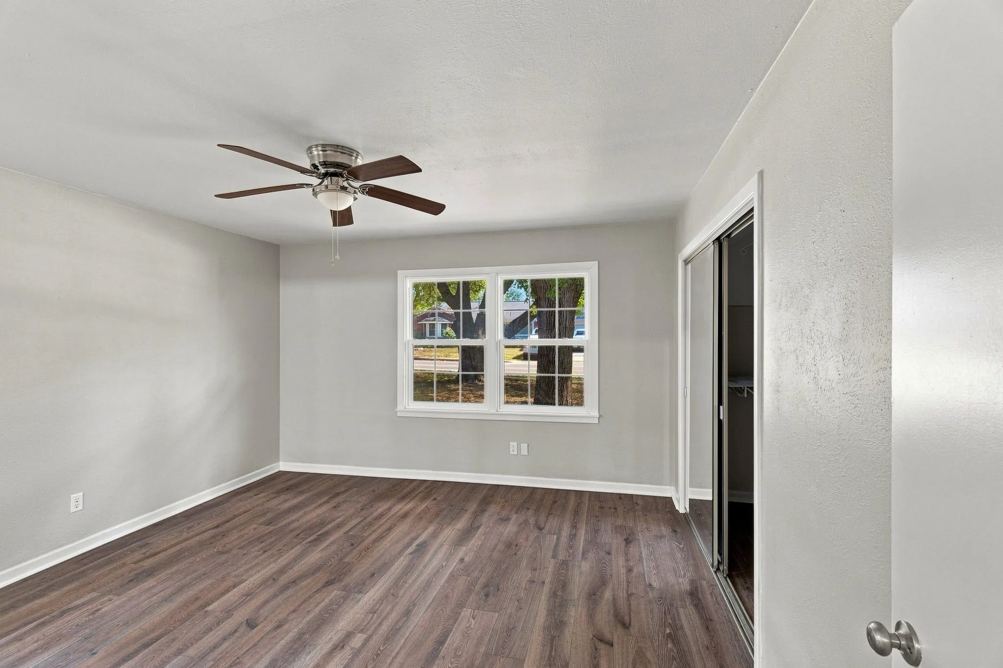 Single Family Residence For Sale in Tarrant County , 3300 Leith Avenue, Fort Worth, Texas 76133, 3 Bedroom, 2 Bathroom, 2 Garage spaces, 1,375 Sqft, built in 1956, mls#21372124, Real Estate Agent in Fort Worth, Homes For Sale in Tarrant county, Homes For Sale in Fort Worth, Realtor in Fort Worth Texas, Real Estate Brokerage Independent Realty Texas, Luminita Cordes Realtor