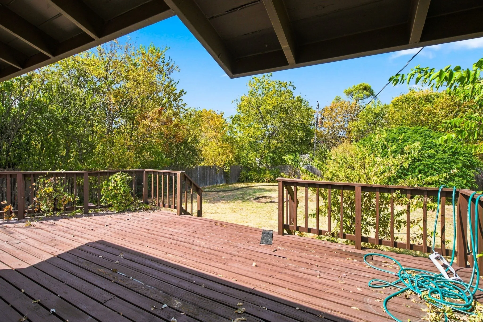 Single Family Residence For Sale in Tarrant County , 3300 Leith Avenue, Fort Worth, Texas 76133, 3 Bedroom, 2 Bathroom, 2 Garage spaces, 1,375 Sqft, built in 1956, mls#21372124, Real Estate Agent in Fort Worth, Homes For Sale in Tarrant county, Homes For Sale in Fort Worth, Realtor in Fort Worth Texas, Real Estate Brokerage Independent Realty Texas, Luminita Cordes Realtor
