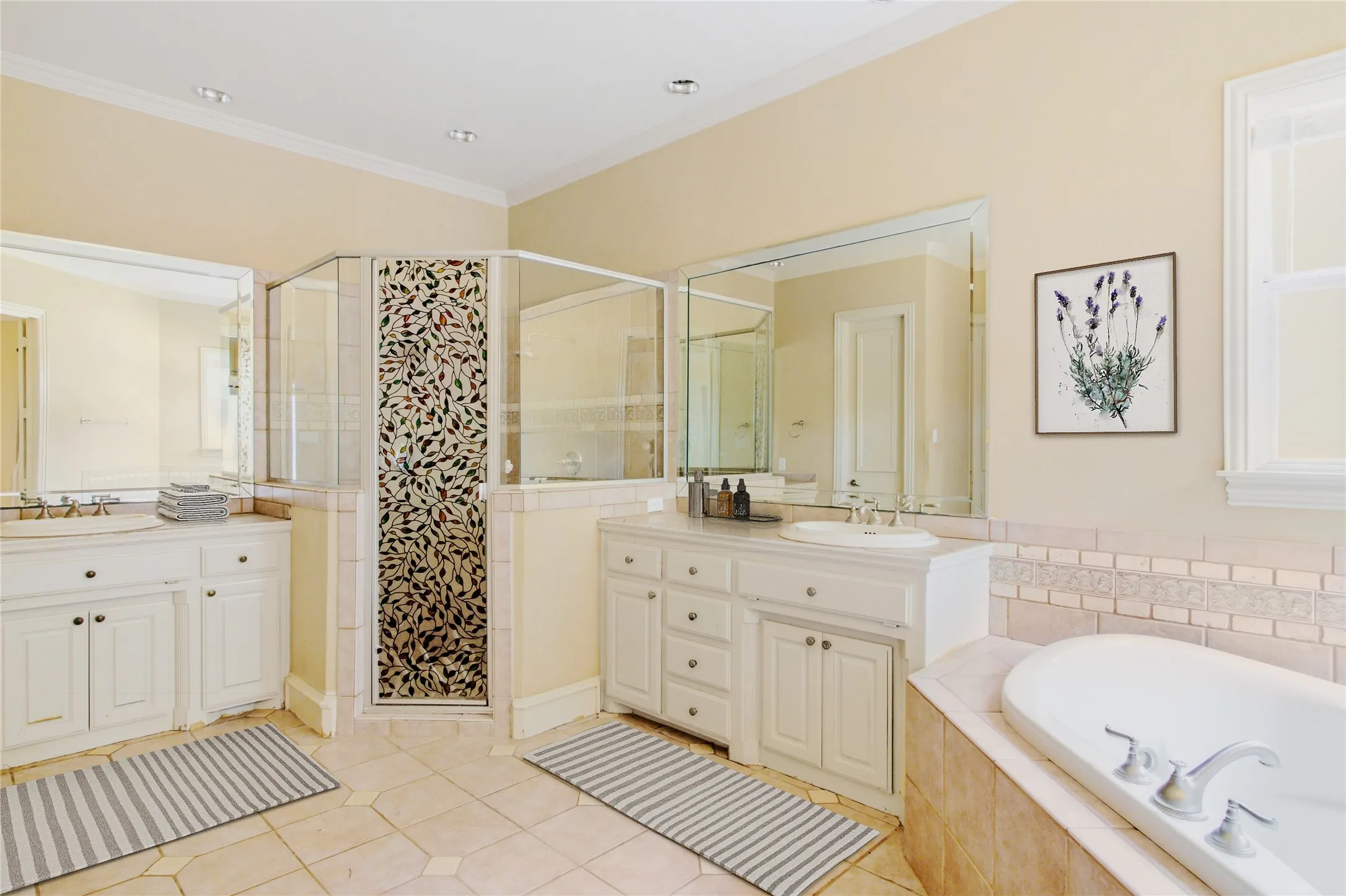 Single Family Residence For Sale in Tarrant County , 413 Marshall Road, Southlake, Texas 76092, 6 Bedroom, 5 Bathroom, 3 Garage spaces, 4,989 Sqft, built in 1998, mls#21351865, Real Estate Agent in Southlake, Homes For Sale in Tarrant county, Homes For Sale in Southlake, Realtor in Southlake Texas, Real Estate Brokerage Independent Realty Texas, Luminita Cordes Realtor