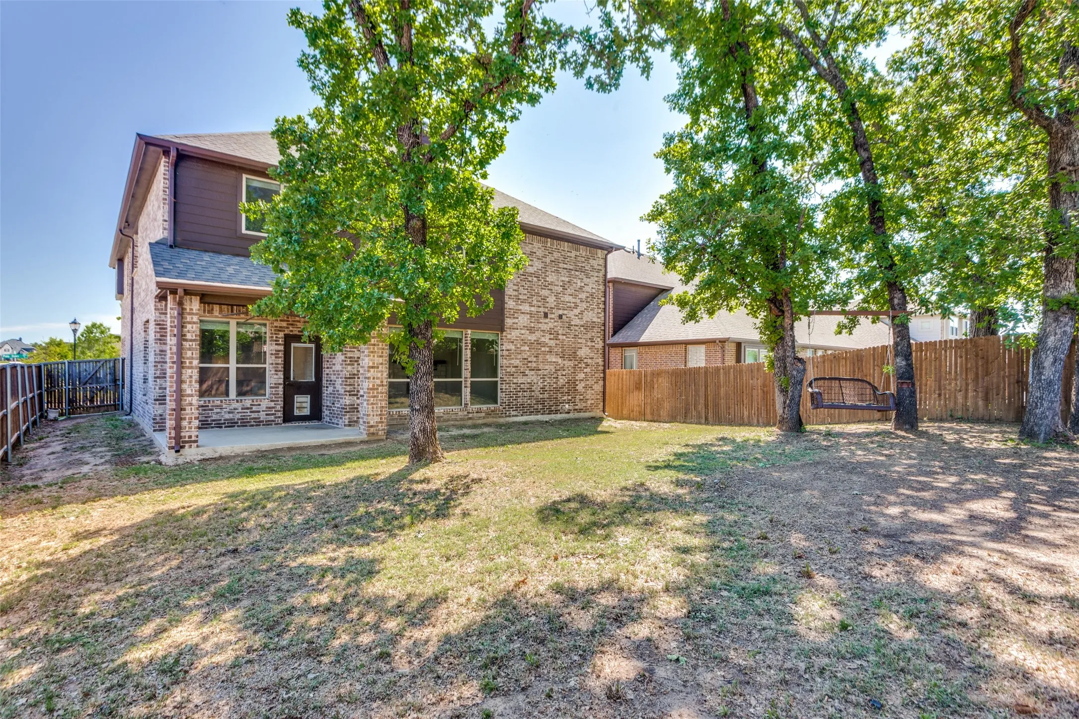 Single Family Residence For Sale in Johnson County , 1029 Palo Oaks Drive, Burleson, Texas 76028, 5 Bedroom, 4 Bathroom, 2 Garage spaces, 3,269 Sqft, built in 2021, mls#21372409, Real Estate Agent in Burleson, Homes For Sale in Johnson county, Homes For Sale in Burleson, Realtor in Burleson Texas, Real Estate Brokerage Independent Realty Texas, Luminita Cordes Realtor