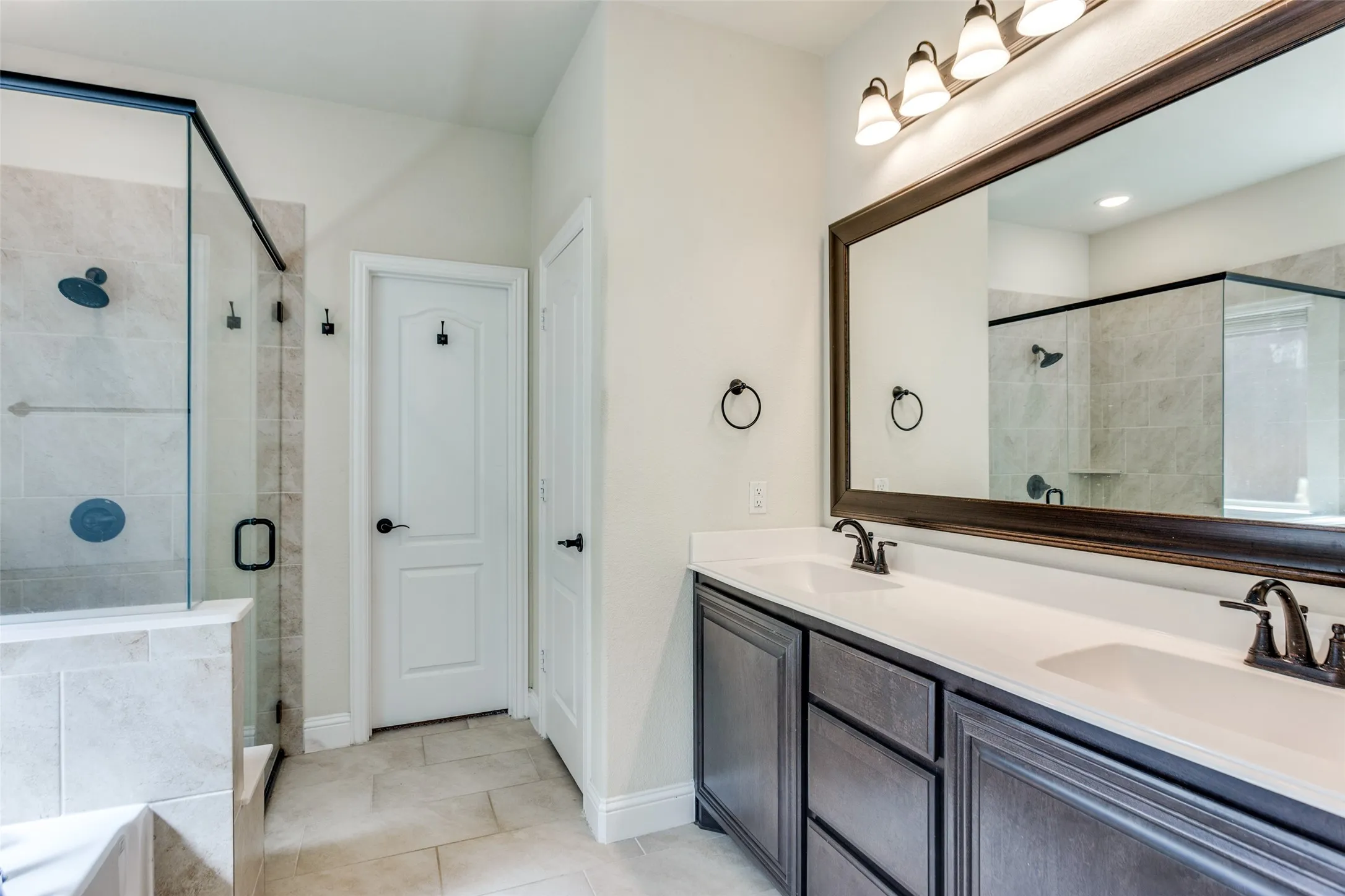 Single Family Residence For Sale in Johnson County , 1029 Palo Oaks Drive, Burleson, Texas 76028, 5 Bedroom, 4 Bathroom, 2 Garage spaces, 3,269 Sqft, built in 2021, mls#21372409, Real Estate Agent in Burleson, Homes For Sale in Johnson county, Homes For Sale in Burleson, Realtor in Burleson Texas, Real Estate Brokerage Independent Realty Texas, Luminita Cordes Realtor