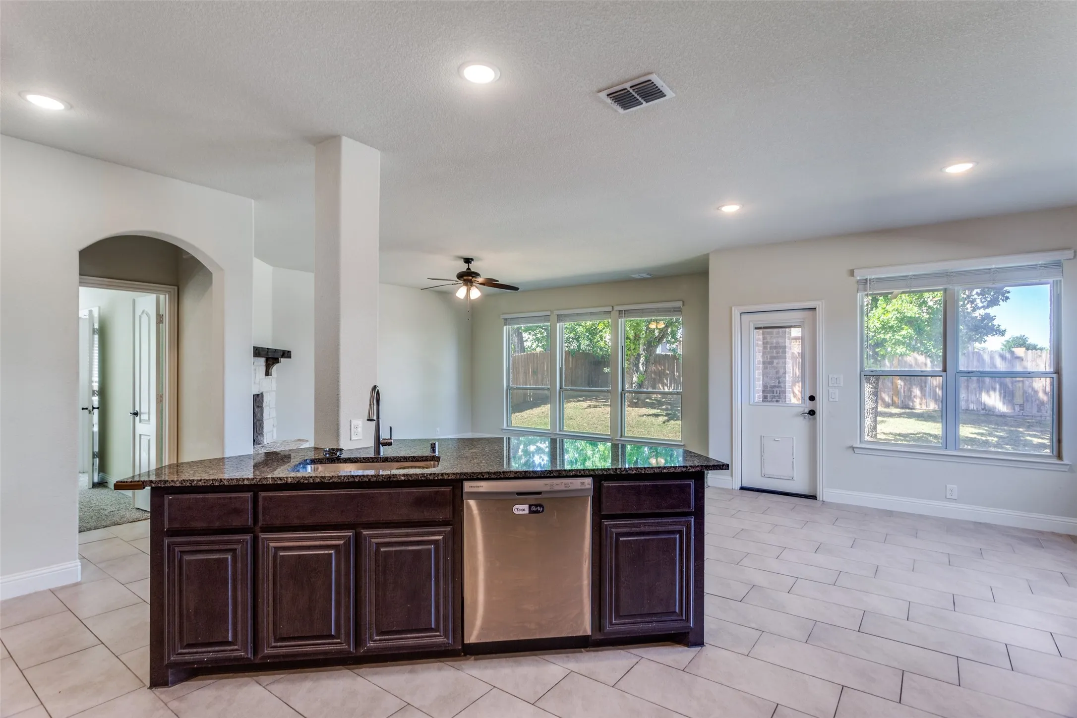 Single Family Residence For Sale in Johnson County , 1029 Palo Oaks Drive, Burleson, Texas 76028, 5 Bedroom, 4 Bathroom, 2 Garage spaces, 3,269 Sqft, built in 2021, mls#21372409, Real Estate Agent in Burleson, Homes For Sale in Johnson county, Homes For Sale in Burleson, Realtor in Burleson Texas, Real Estate Brokerage Independent Realty Texas, Luminita Cordes Realtor