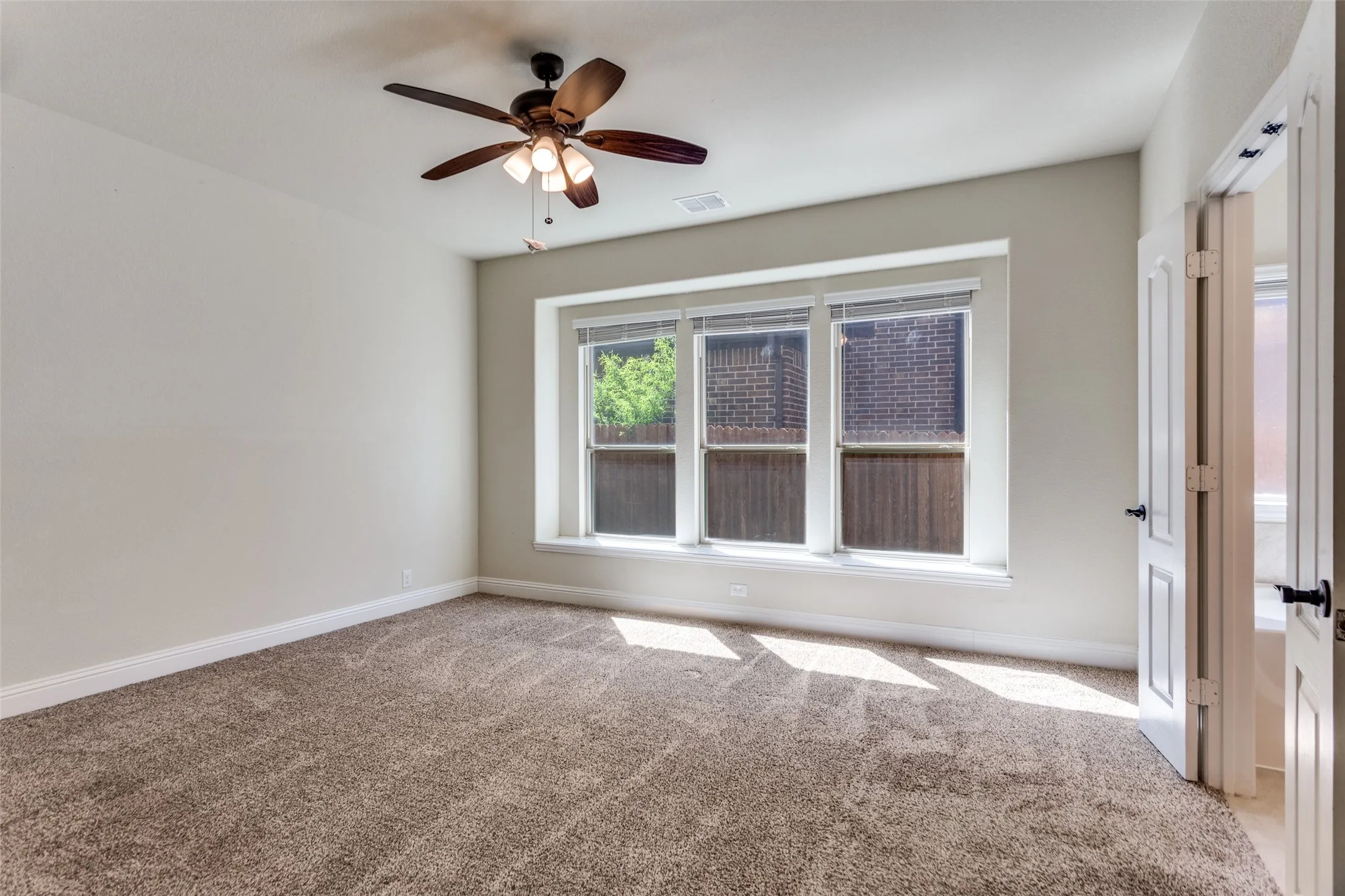 Single Family Residence For Sale in Johnson County , 1029 Palo Oaks Drive, Burleson, Texas 76028, 5 Bedroom, 4 Bathroom, 2 Garage spaces, 3,269 Sqft, built in 2021, mls#21372409, Real Estate Agent in Burleson, Homes For Sale in Johnson county, Homes For Sale in Burleson, Realtor in Burleson Texas, Real Estate Brokerage Independent Realty Texas, Luminita Cordes Realtor