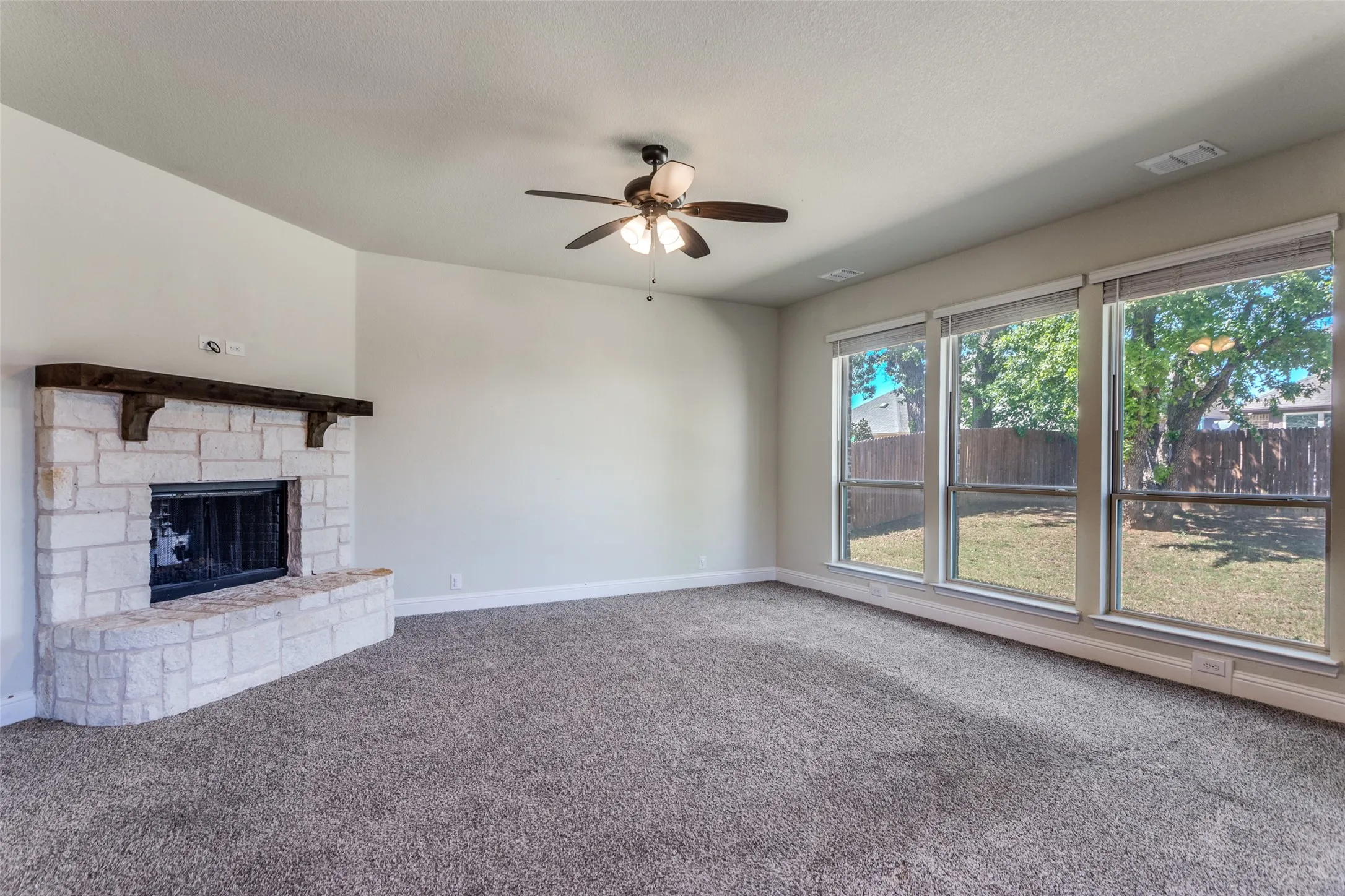 Single Family Residence For Sale in Johnson County , 1029 Palo Oaks Drive, Burleson, Texas 76028, 5 Bedroom, 4 Bathroom, 2 Garage spaces, 3,269 Sqft, built in 2021, mls#21372409, Real Estate Agent in Burleson, Homes For Sale in Johnson county, Homes For Sale in Burleson, Realtor in Burleson Texas, Real Estate Brokerage Independent Realty Texas, Luminita Cordes Realtor